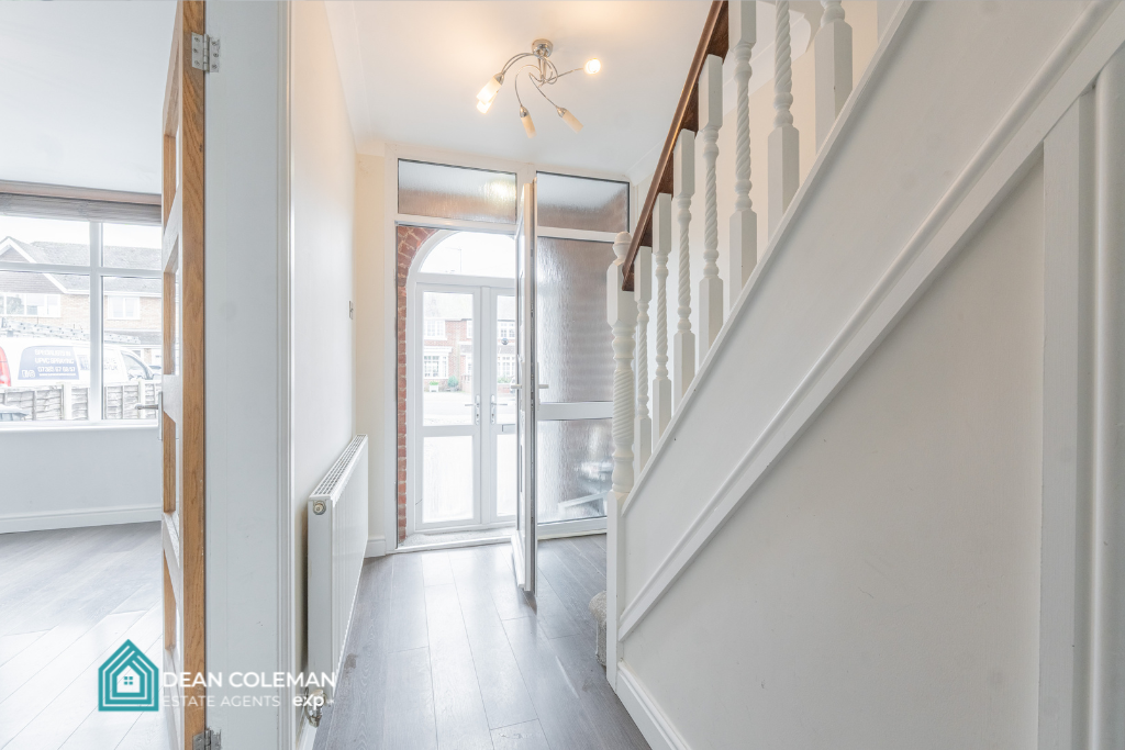 Semi Detached House in Halesowen