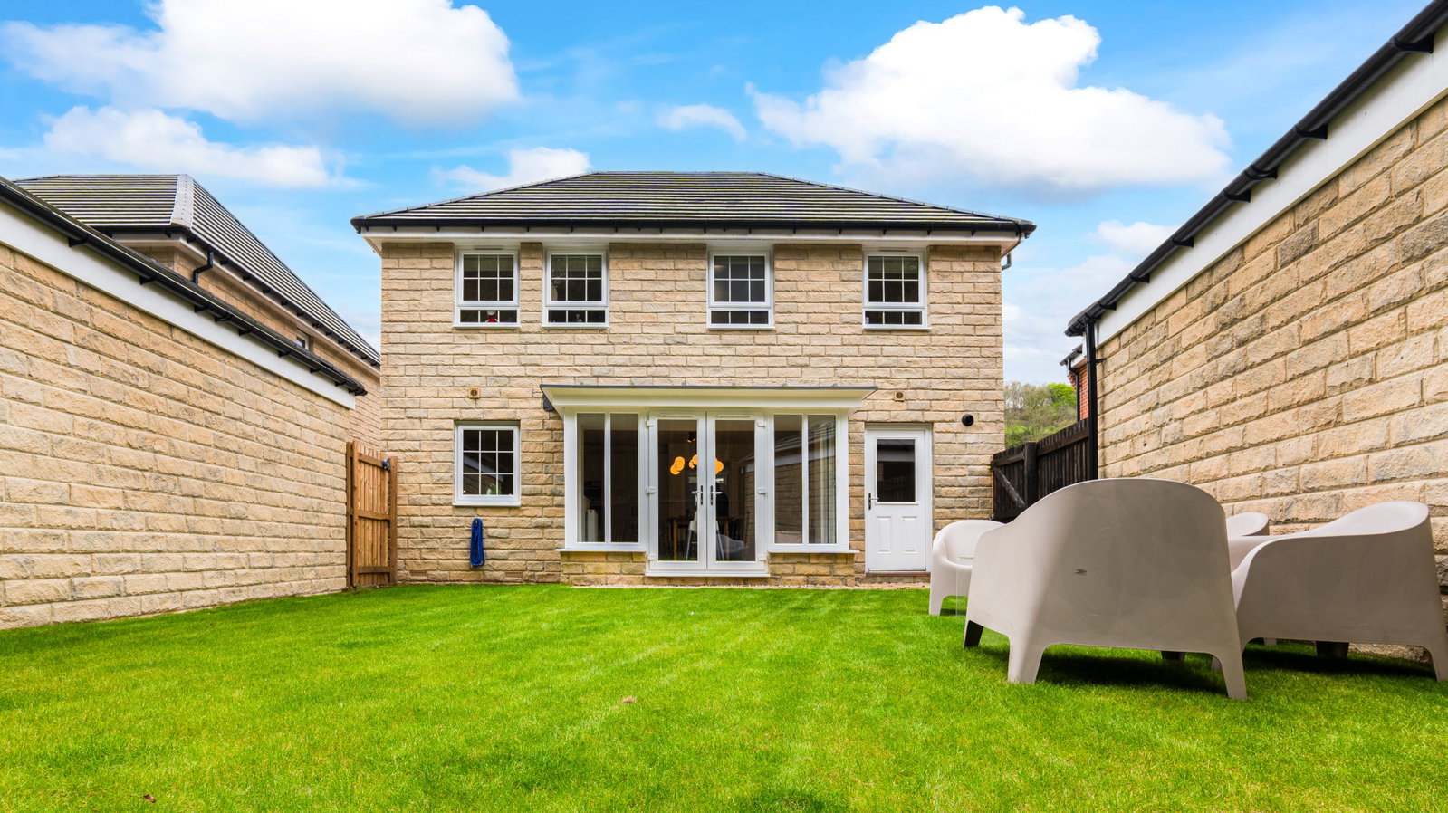 Detached House in Sheffield