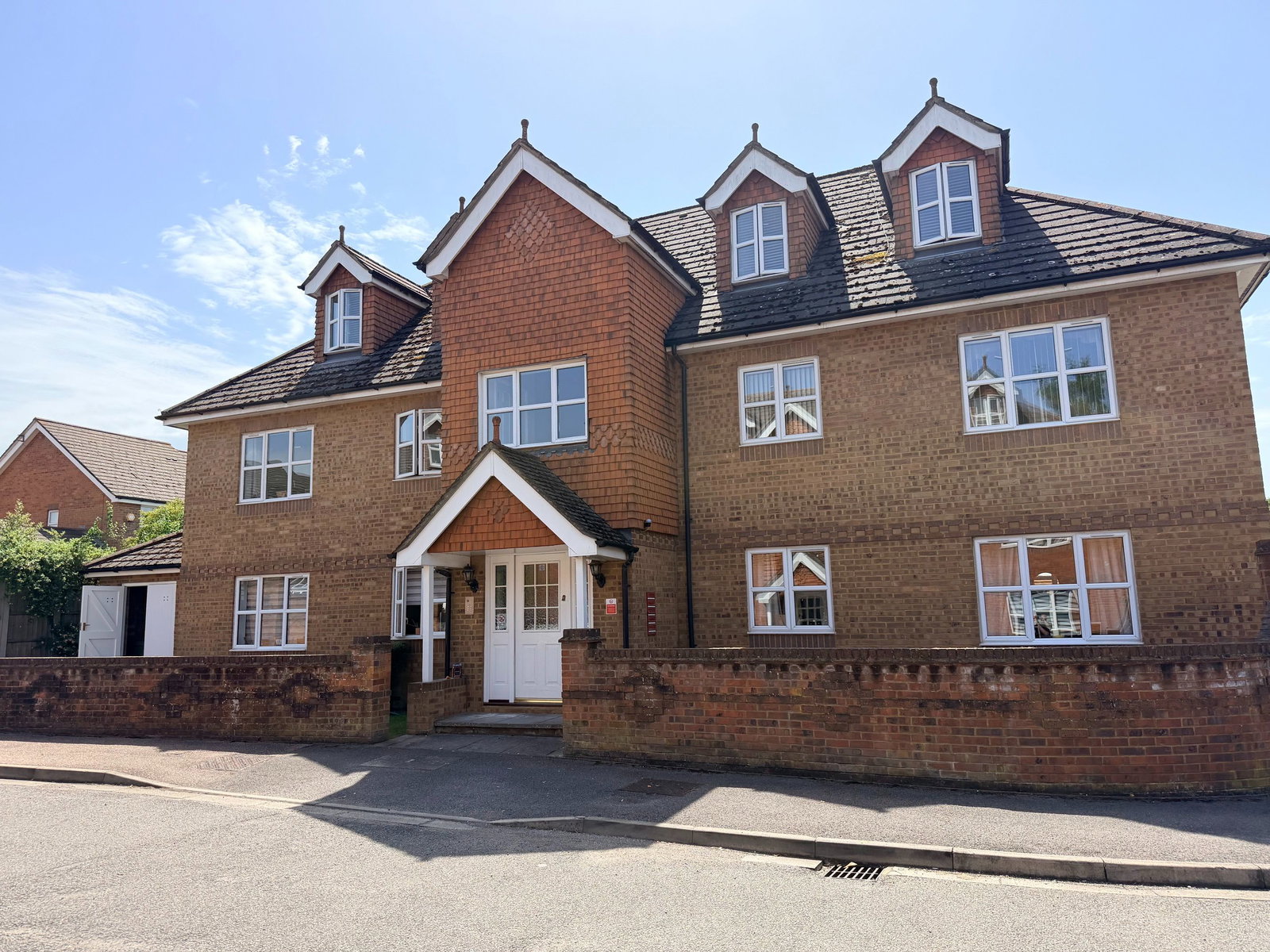 Apartment in Cobham