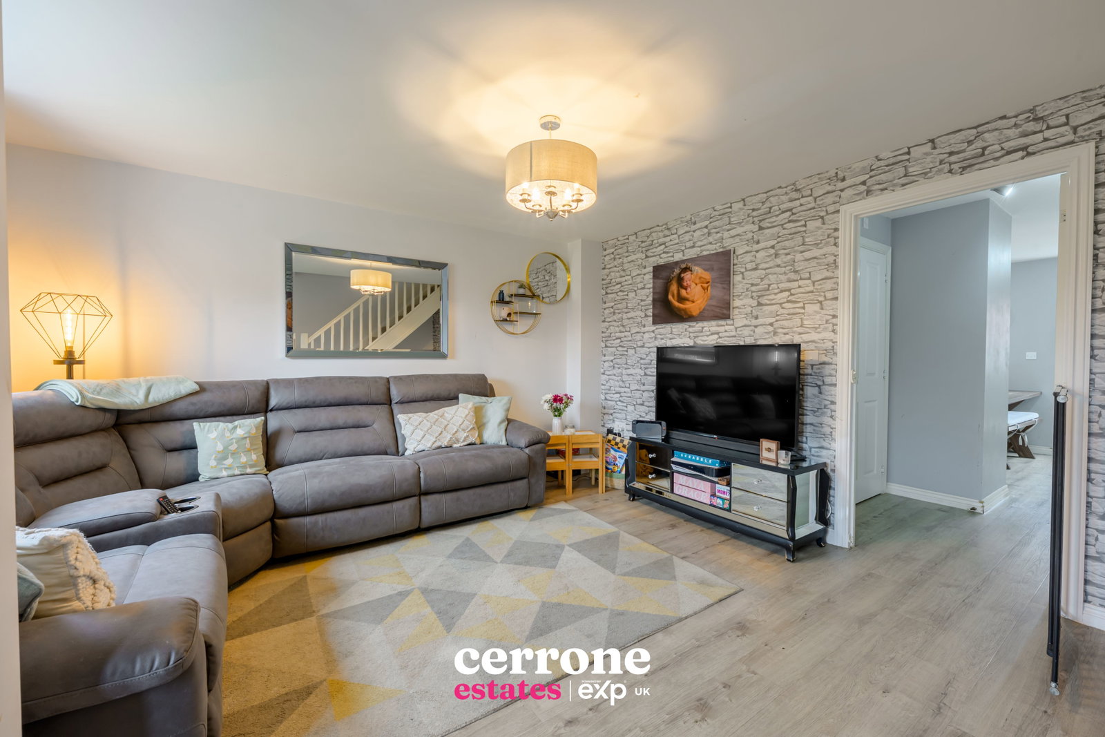 Semi Detached House in Redditch