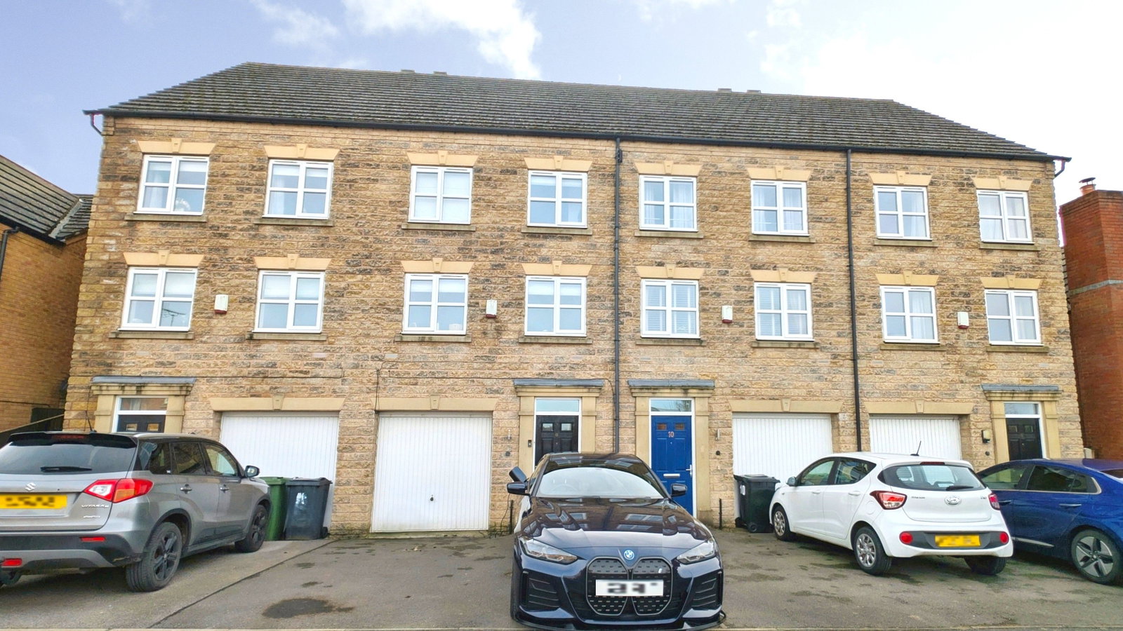 Town House in Ripley