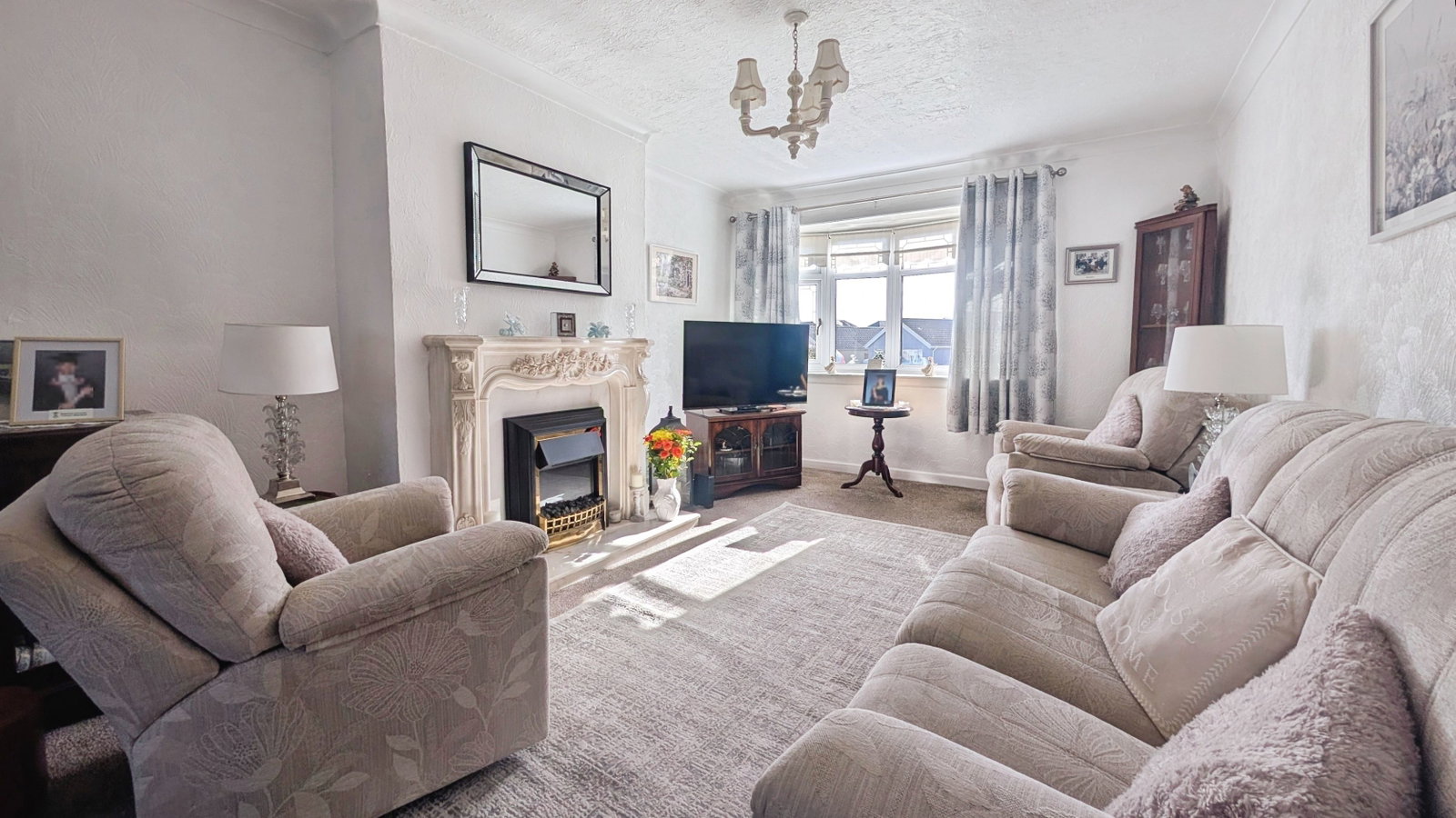 Semi Detached House in Swansea