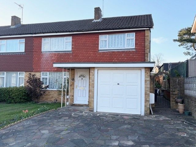 Semi Detached House in Bushey