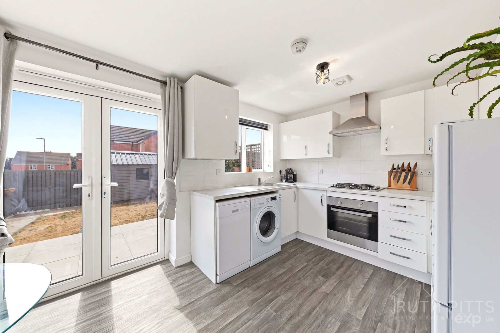 Semi Detached House in Pontefract 5