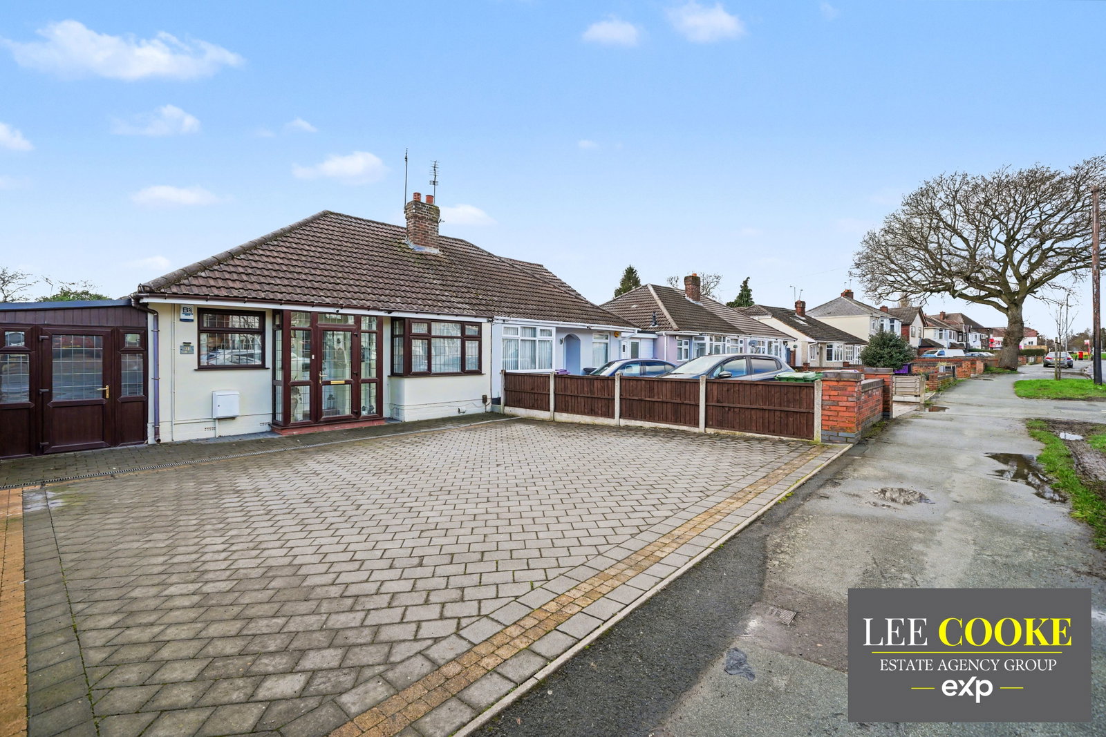 Semi Detached Bungalow in Wolverhampton