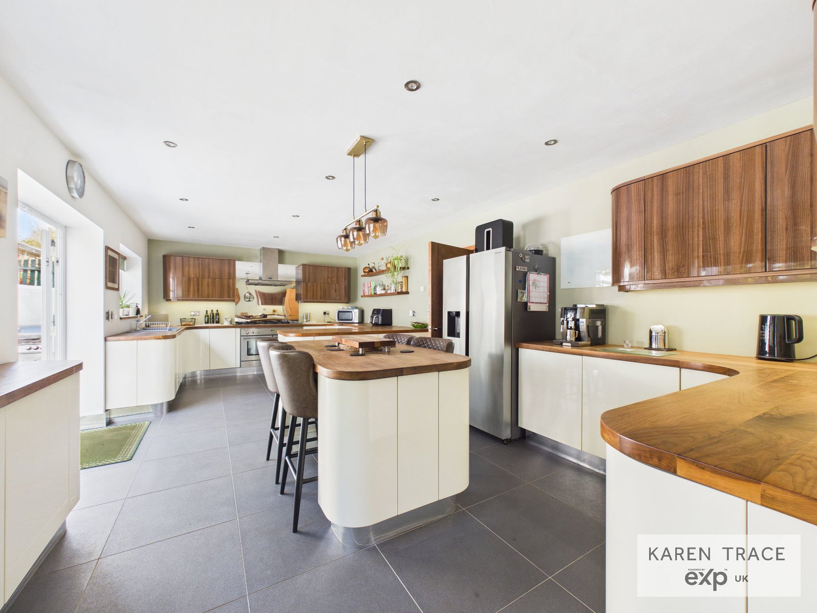 Detached House in Par
