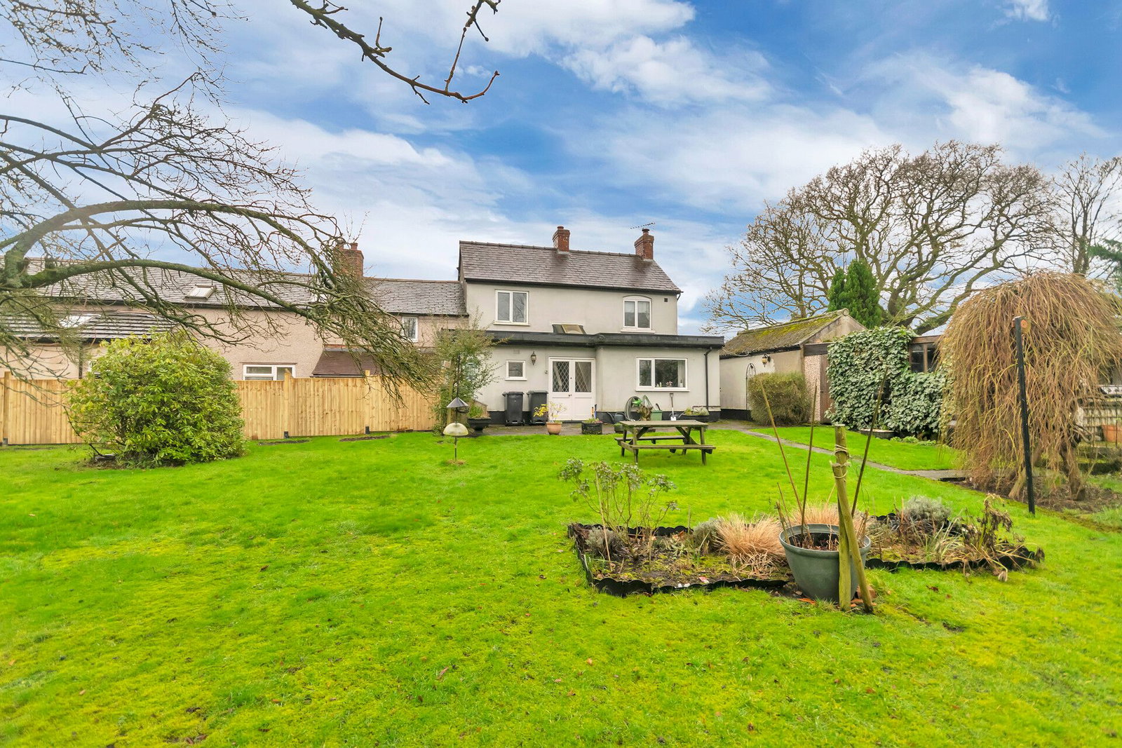 Semi Detached House in Ellesmere