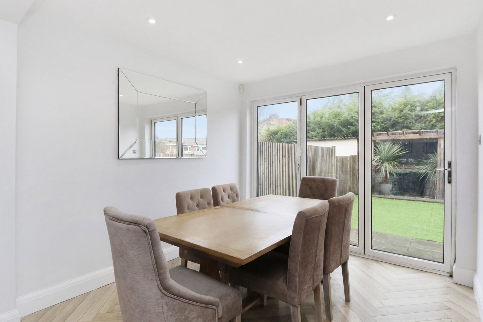Semi Detached House in Bromley