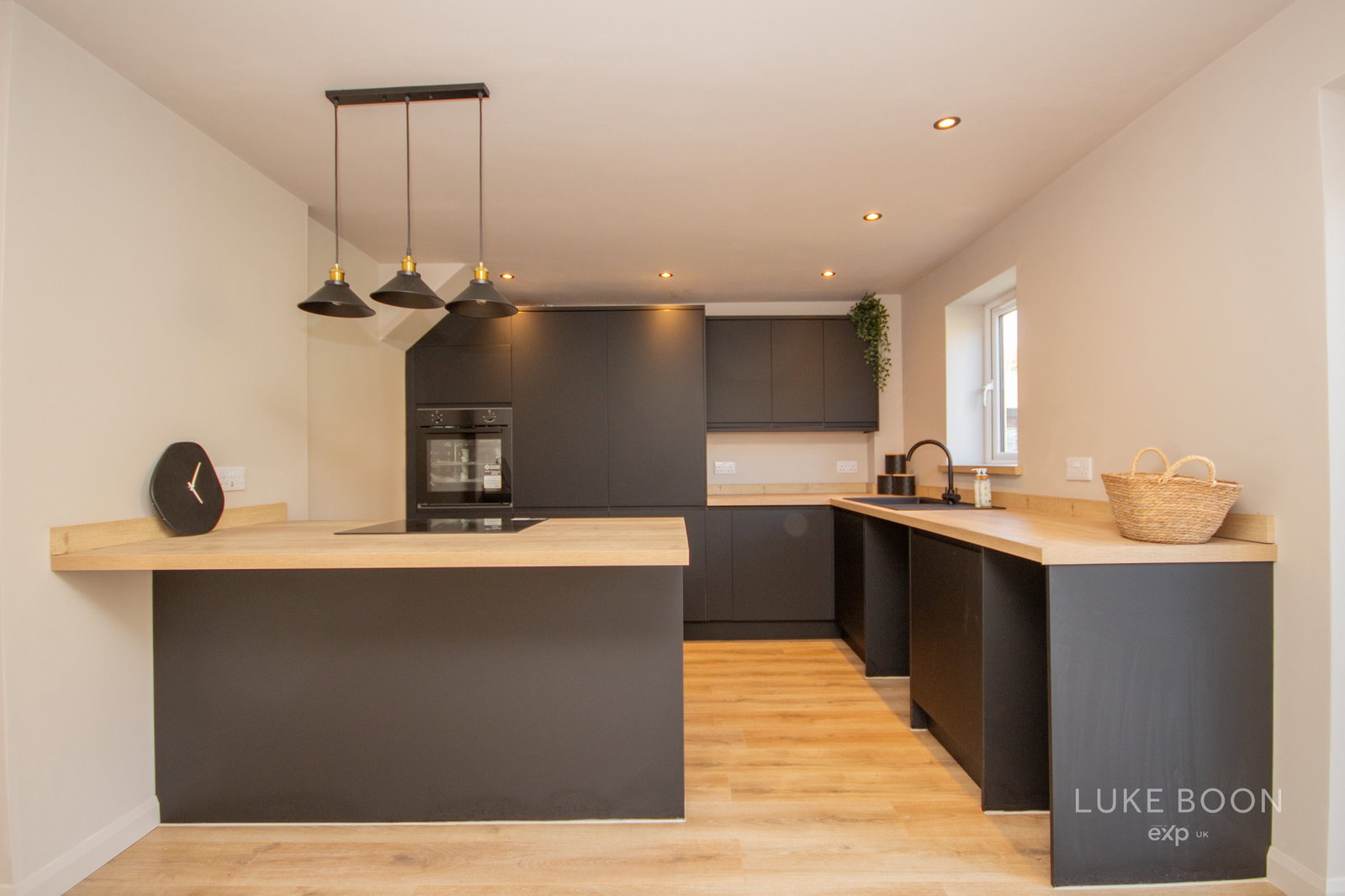 Semi Detached House in Plymouth