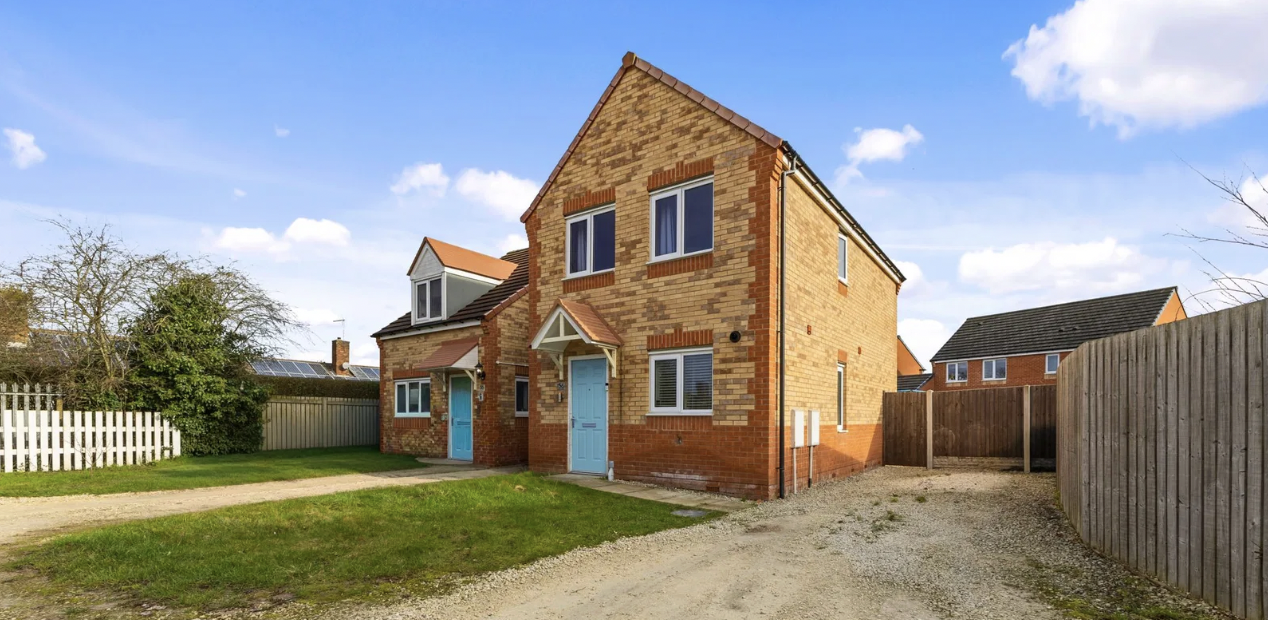 Semi Detached House in Newark