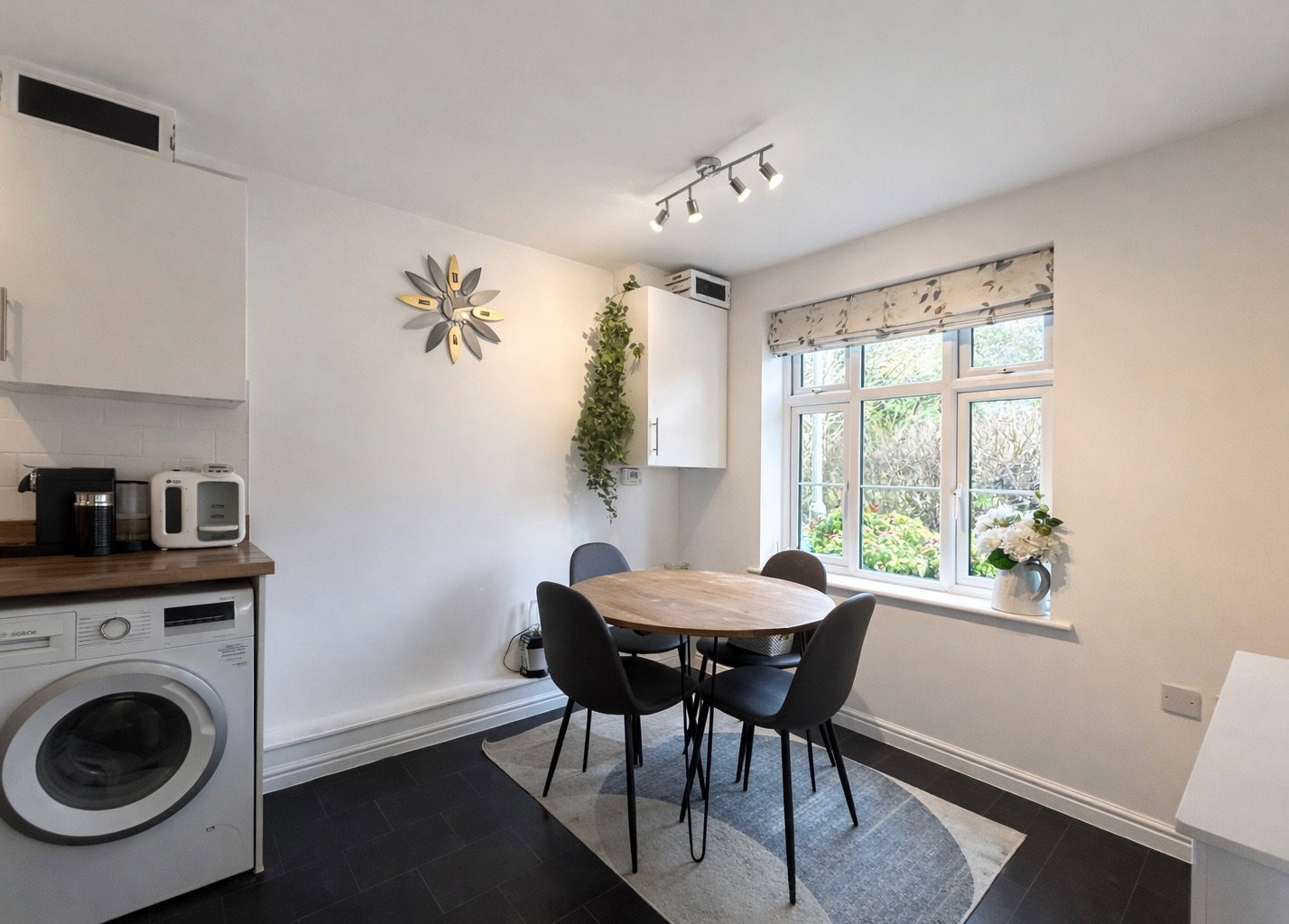 Semi Detached House in Sittingbourne