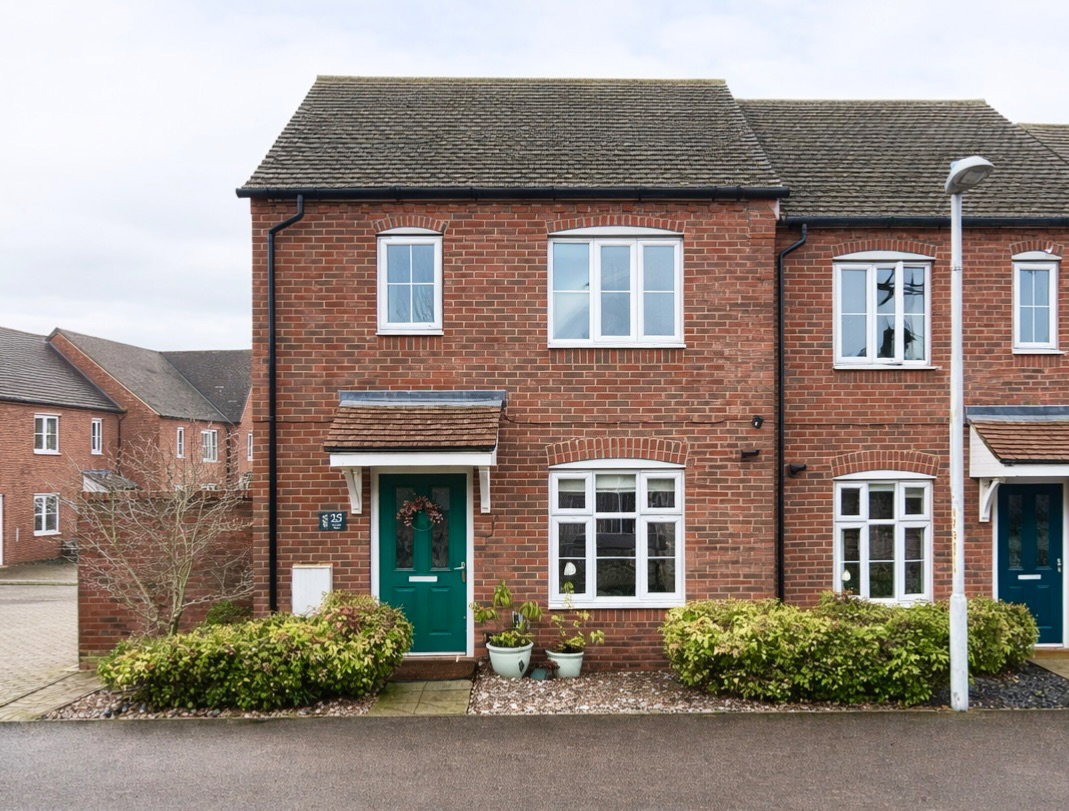 Semi Detached House in Sittingbourne