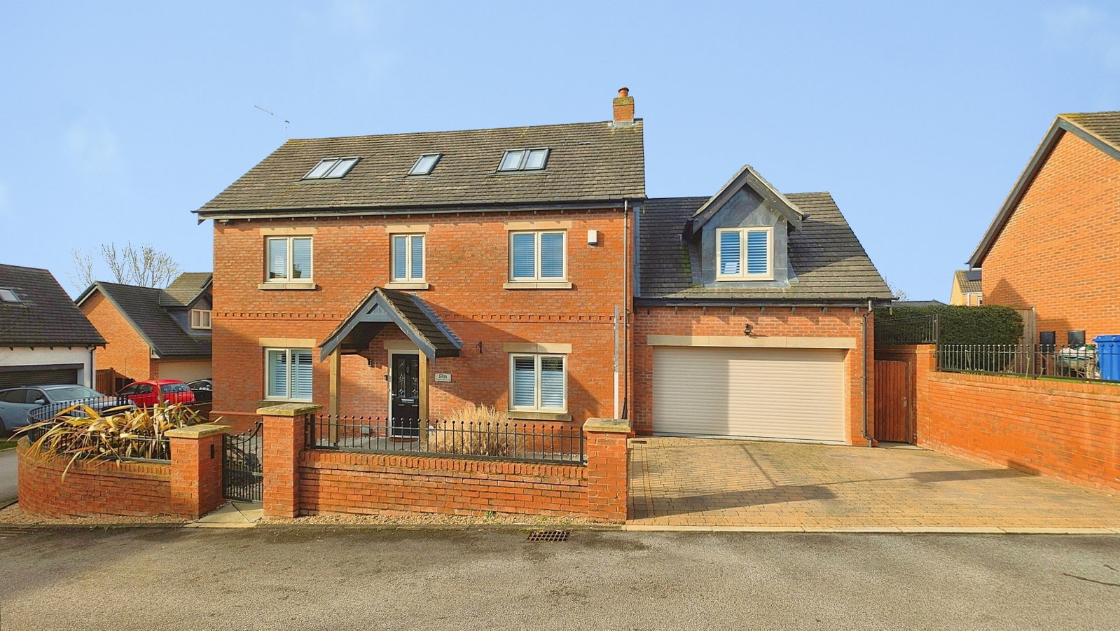 Detached House in Derby