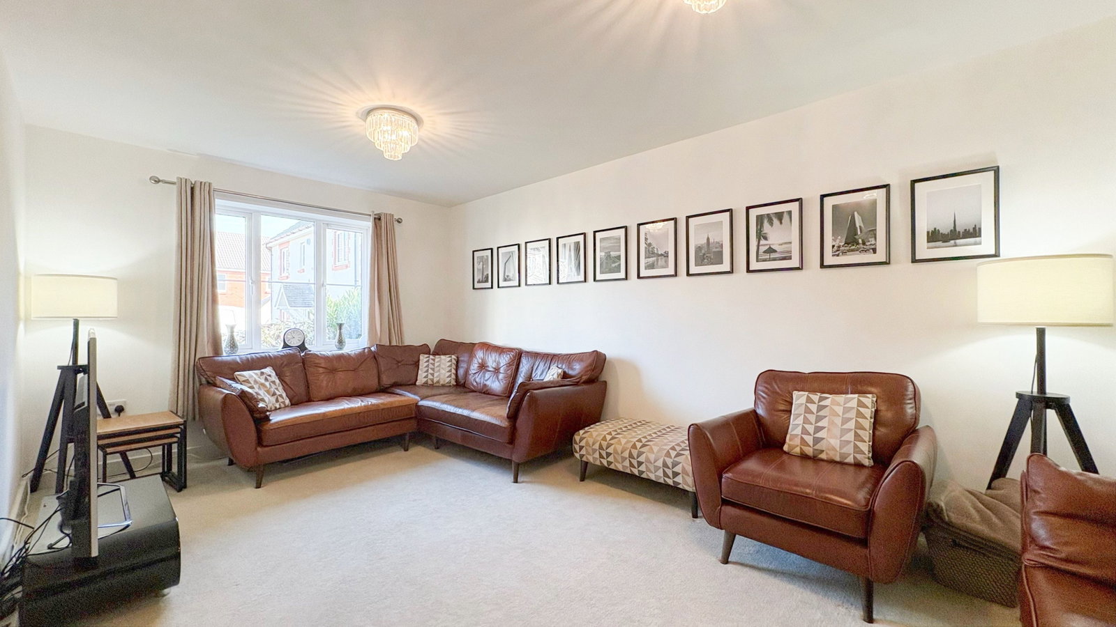 Semi Detached House in Bristol