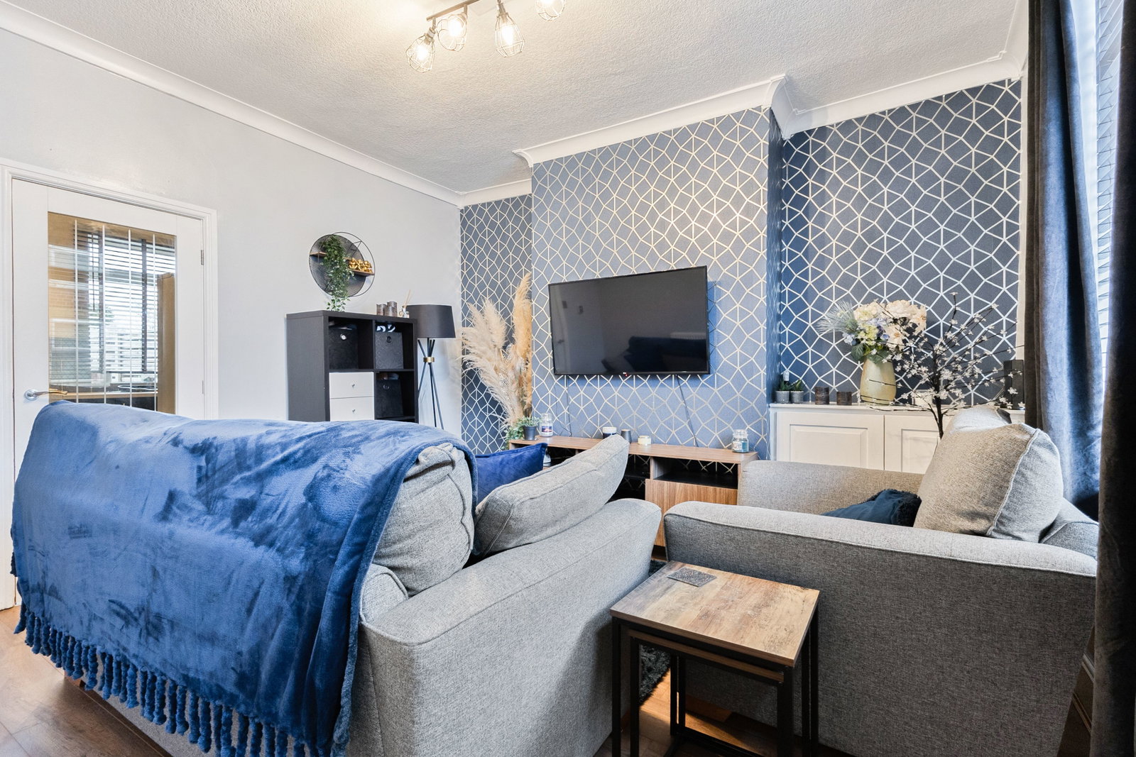 Terraced House in Wakefield 5