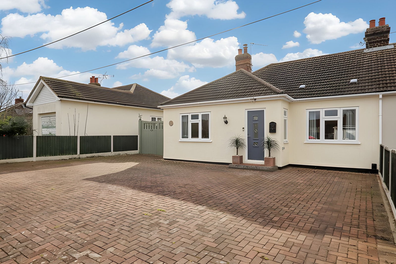 Semi Detached Bungalow in Chelmsford