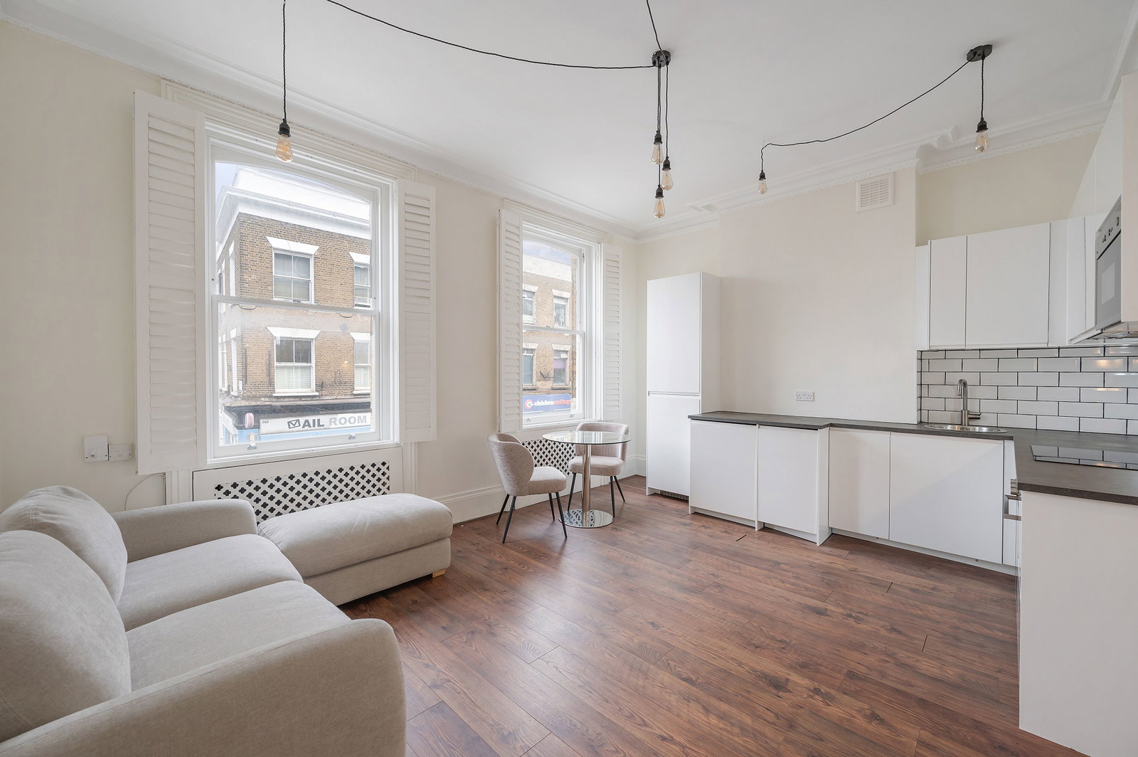 Apartment for sale in London, Battersea Park Road, Battersea, SW11, 373 m²