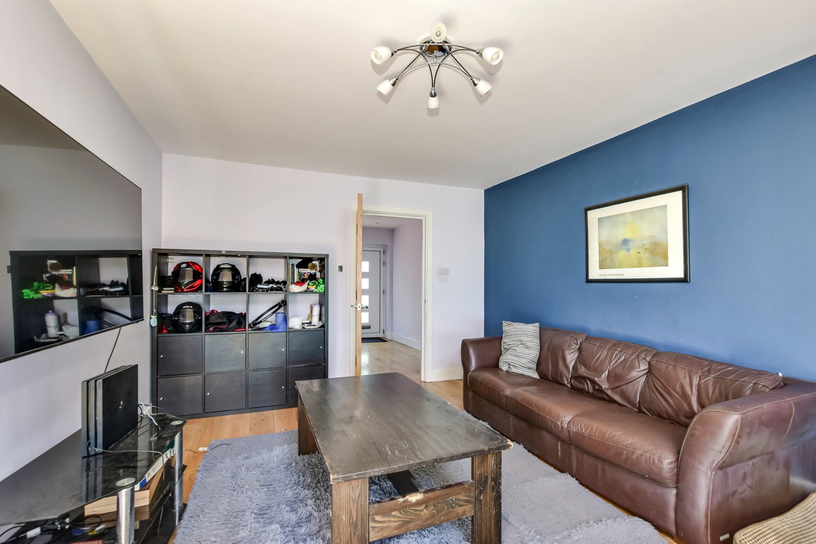 Semi Detached House in Bushey