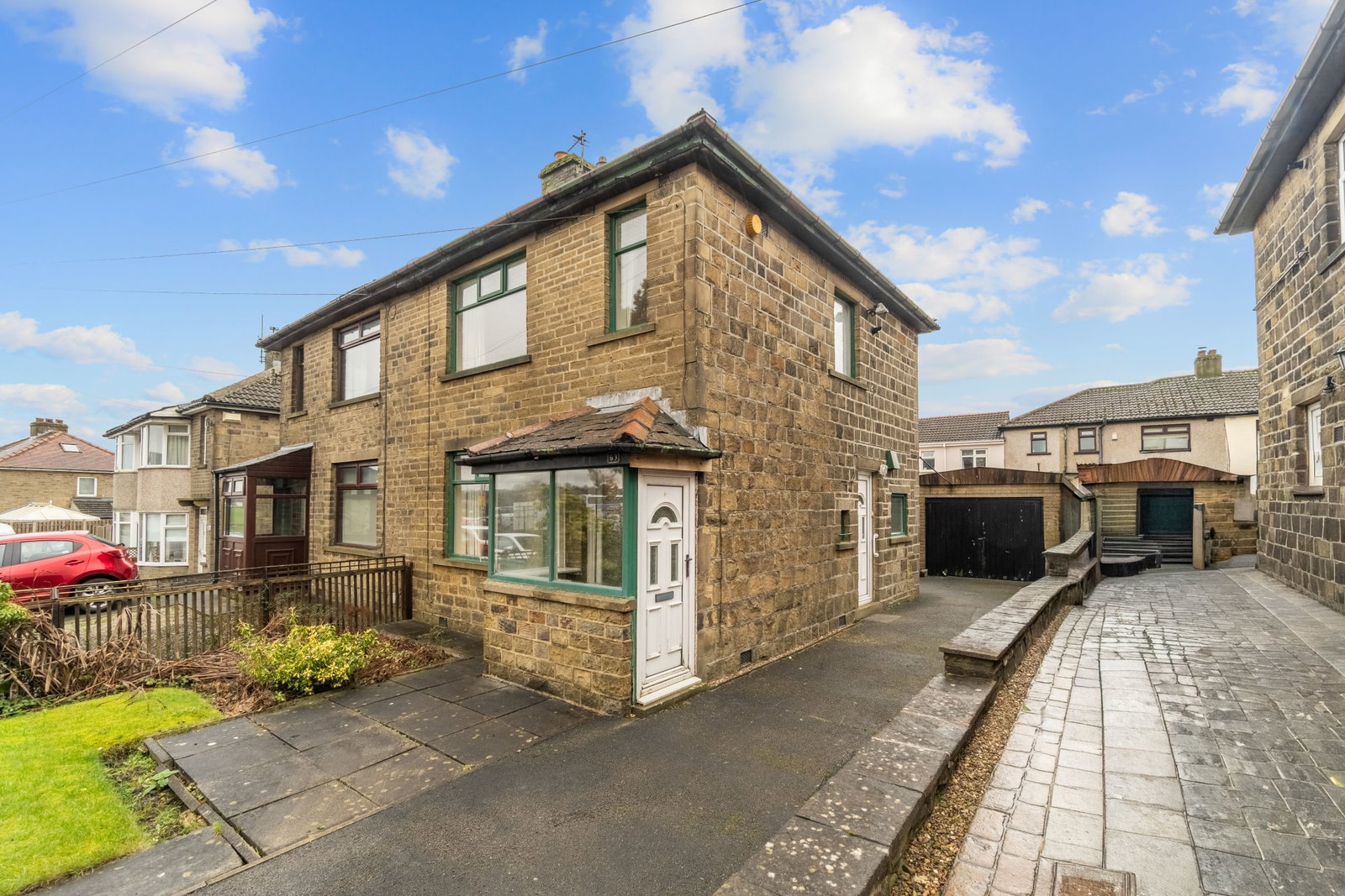 Semi Detached House in Bradford