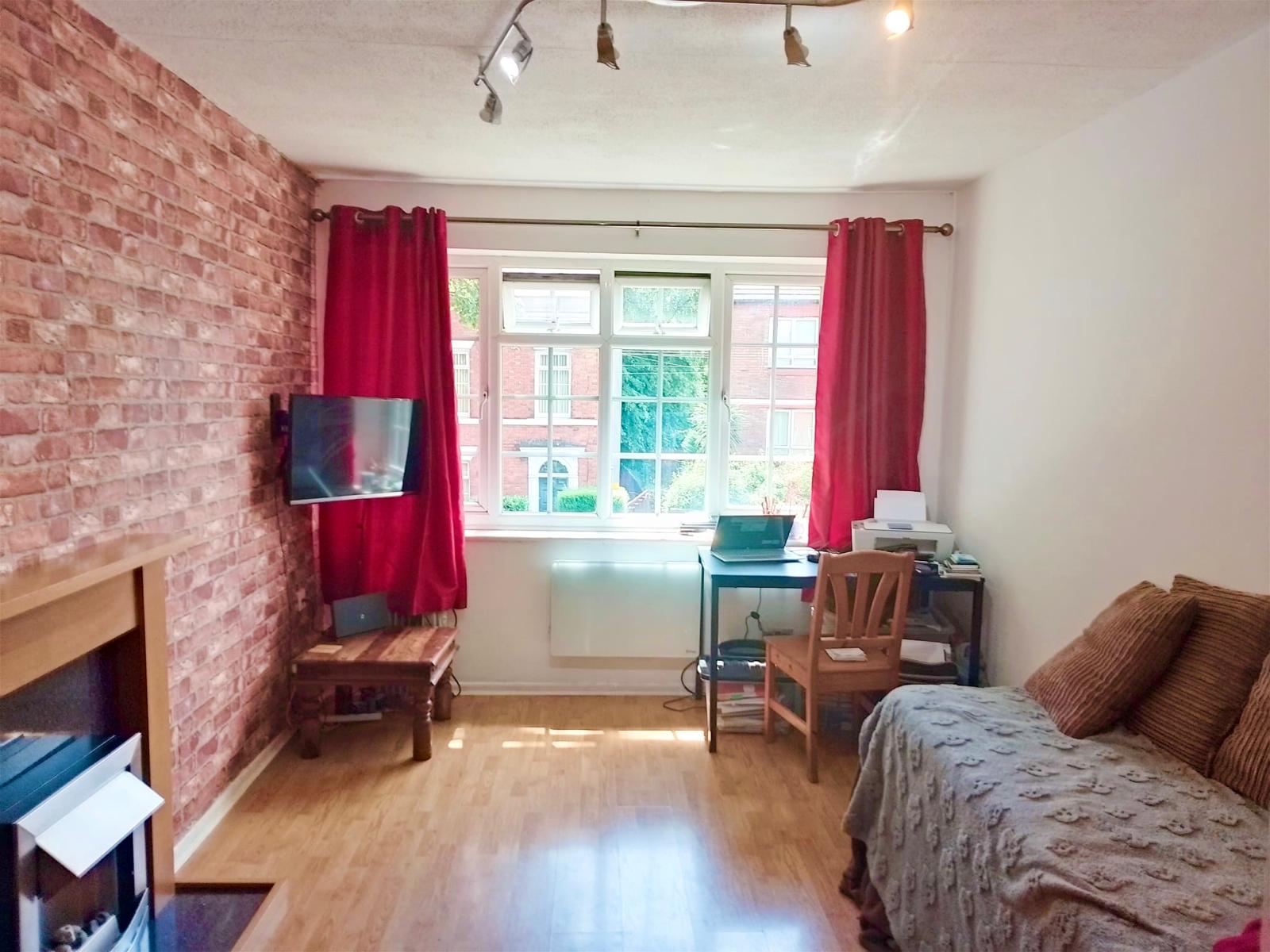 Flat in Stockport