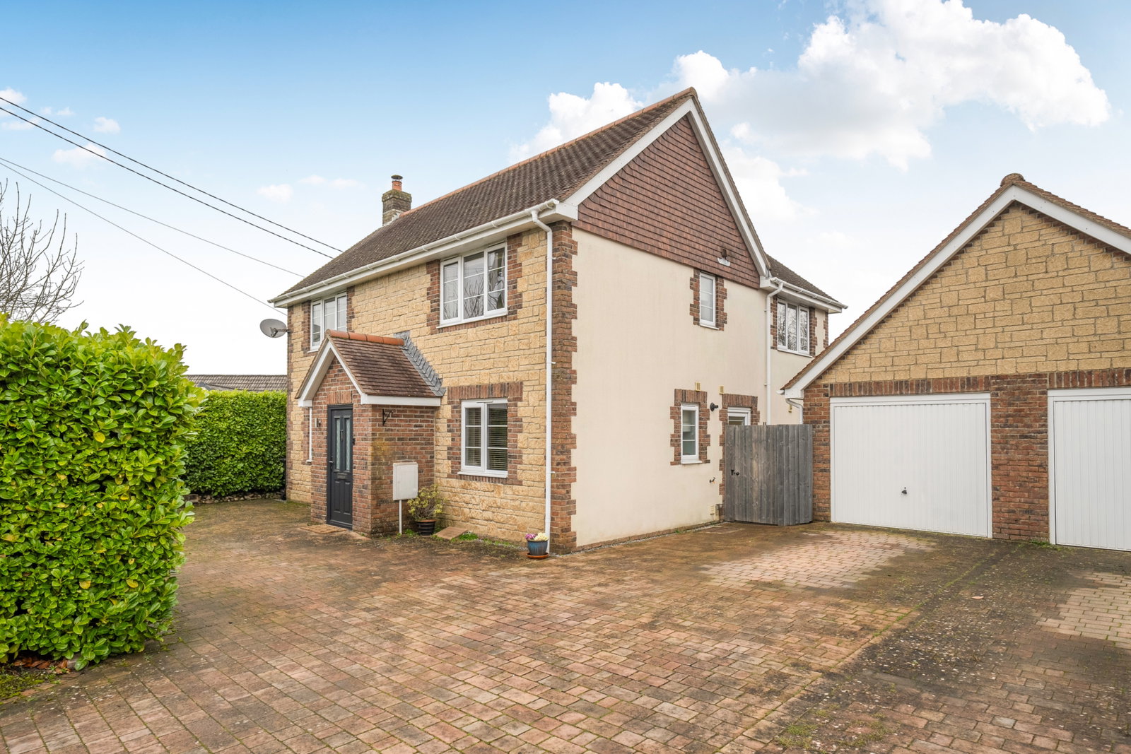 Detached House in Warminster