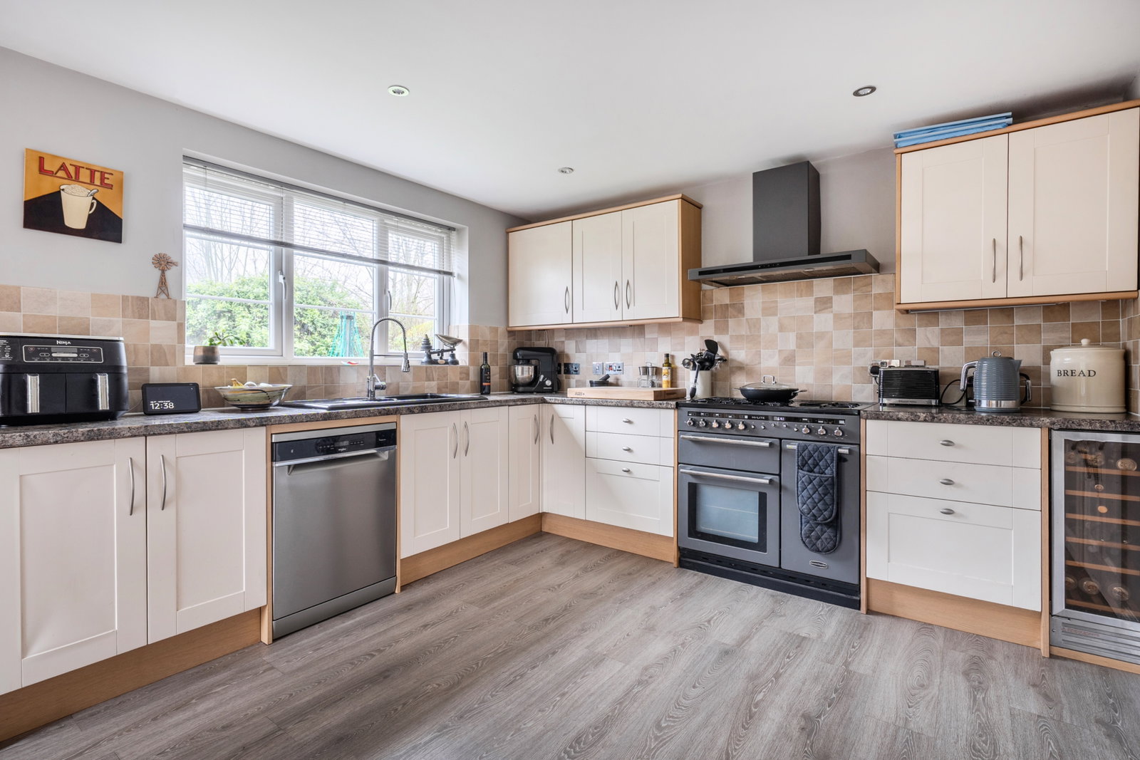 Detached House in Warminster