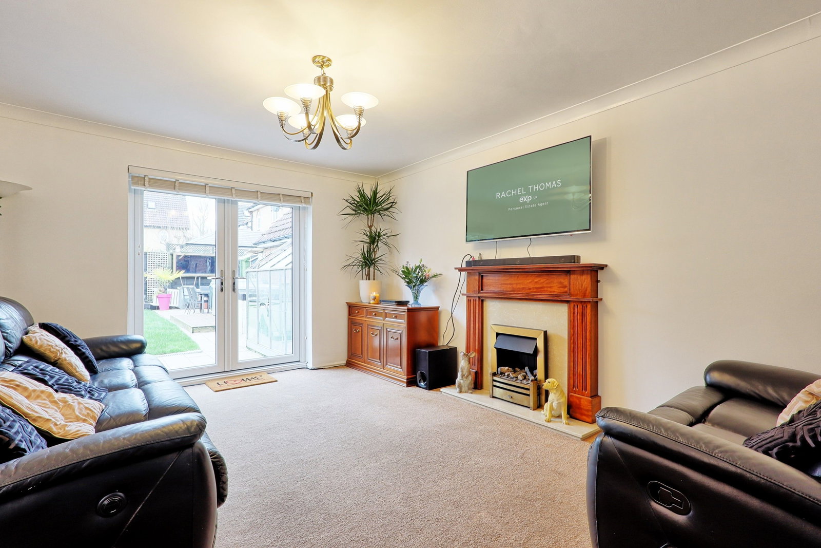 Detached House in South Ockendon