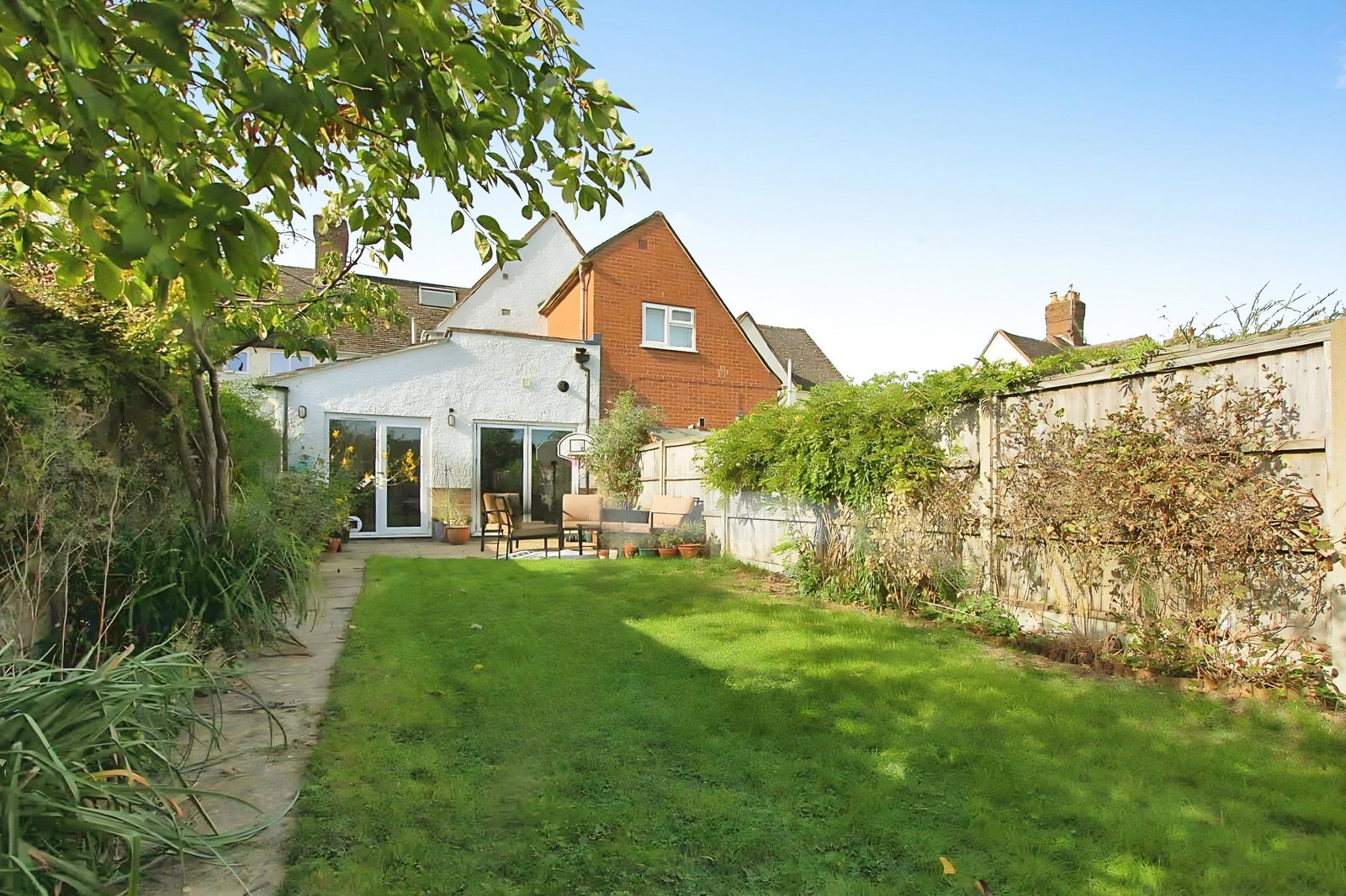 Terraced House for sale in Cheltenham, Little Herberts Road, Charlton Kings, Cheltenham, GL53 8LZ