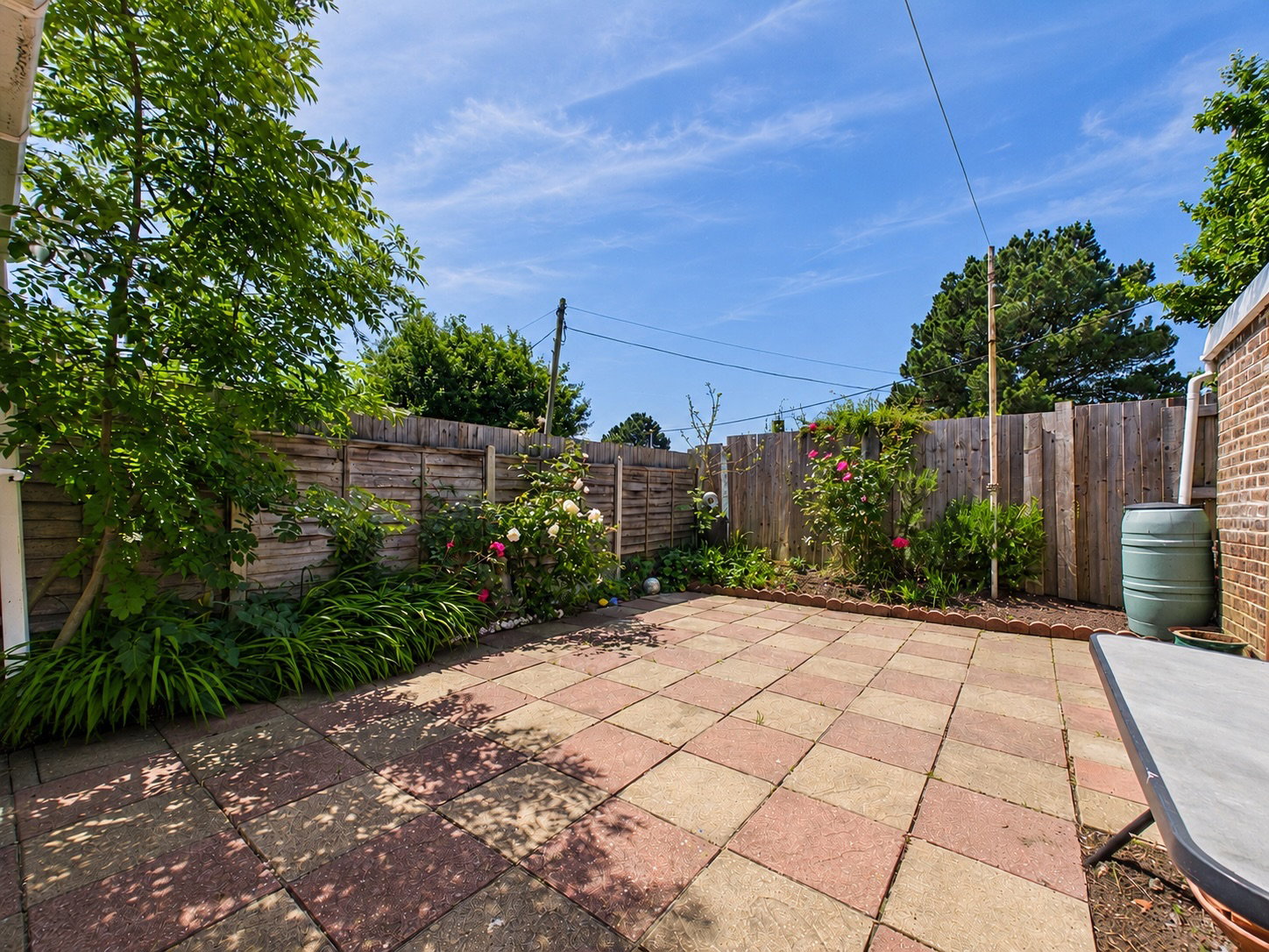 Semi Detached House in Rochester