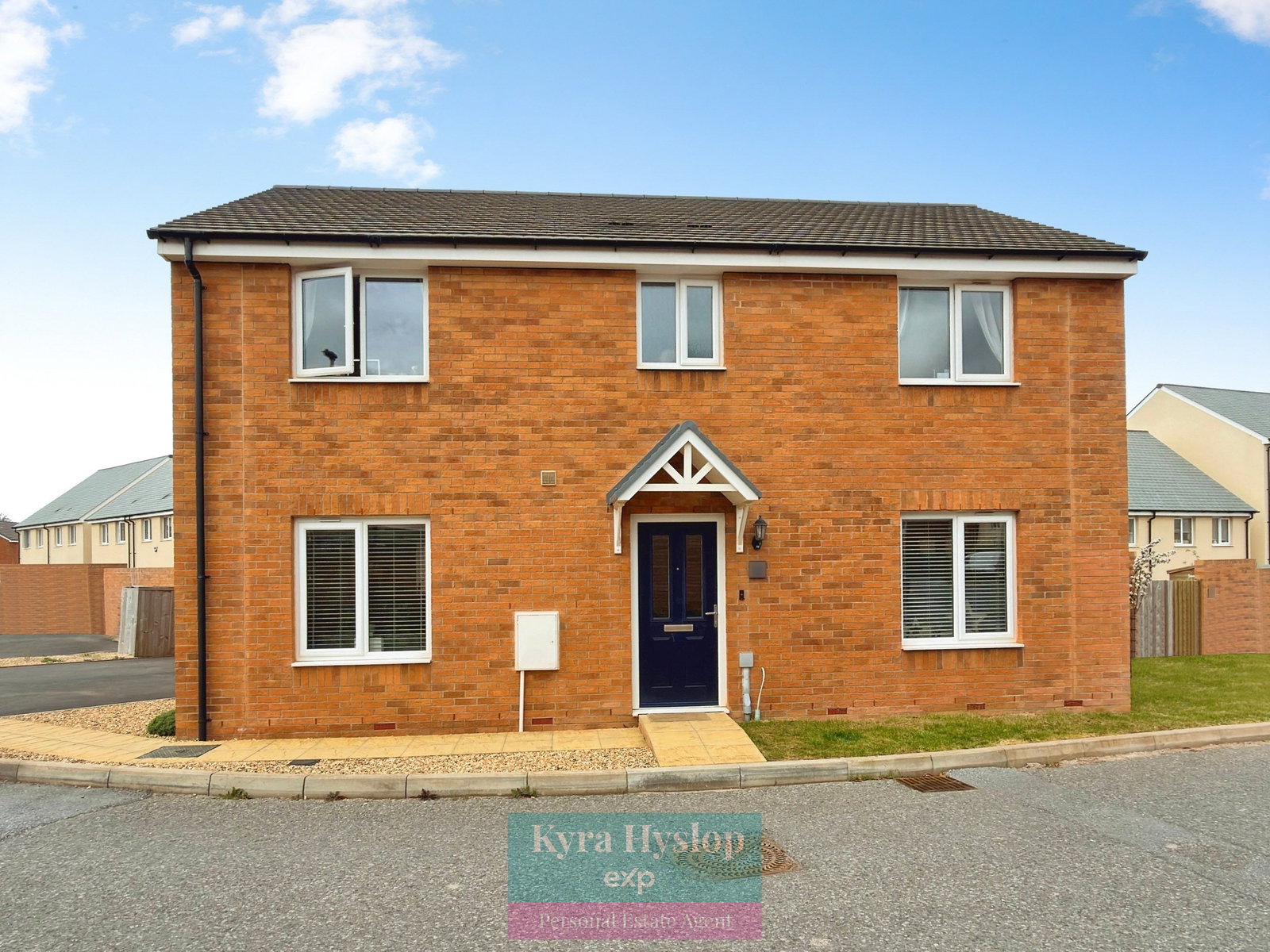Detached House in Exeter 