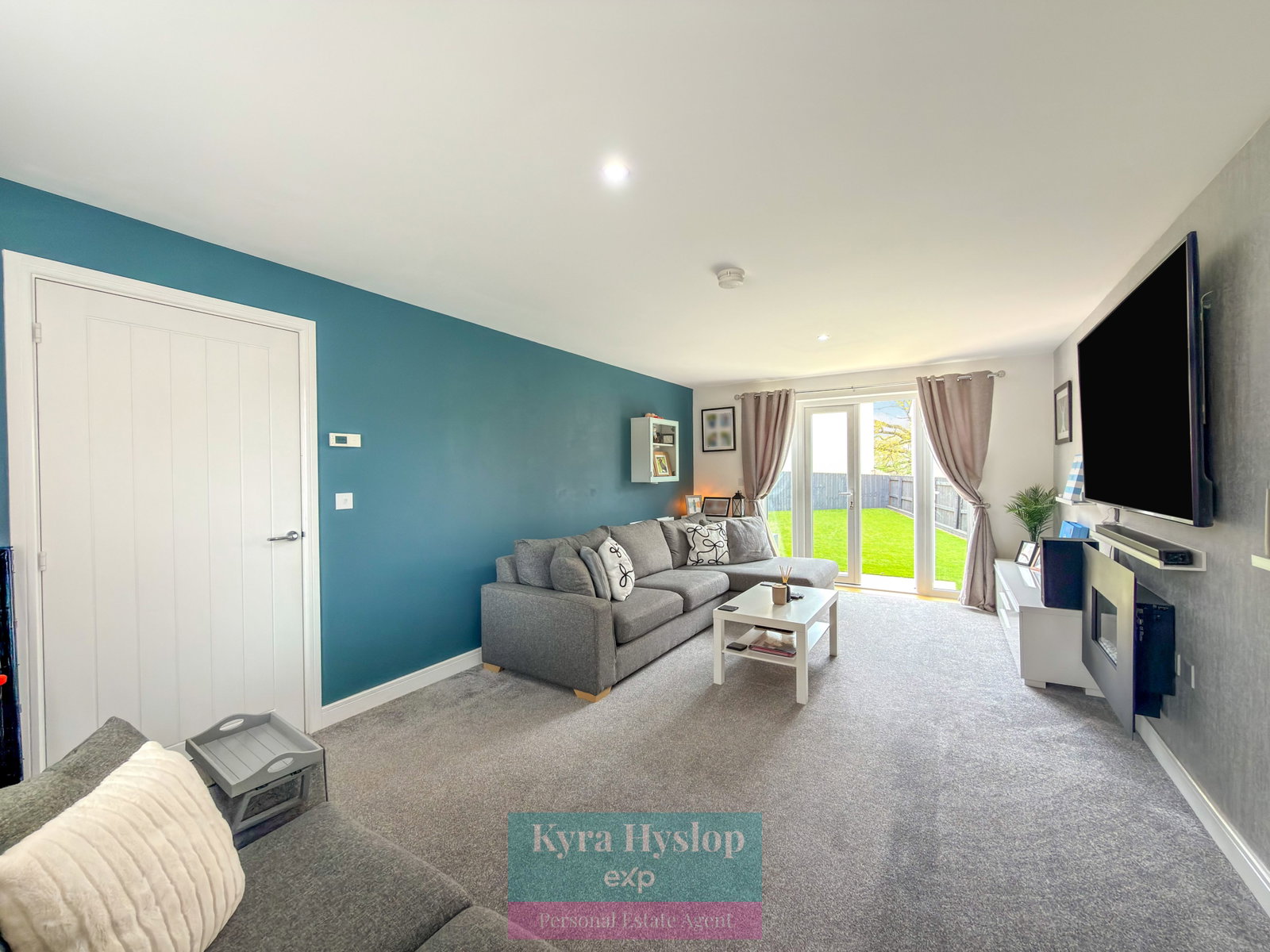 Detached House in Exeter 