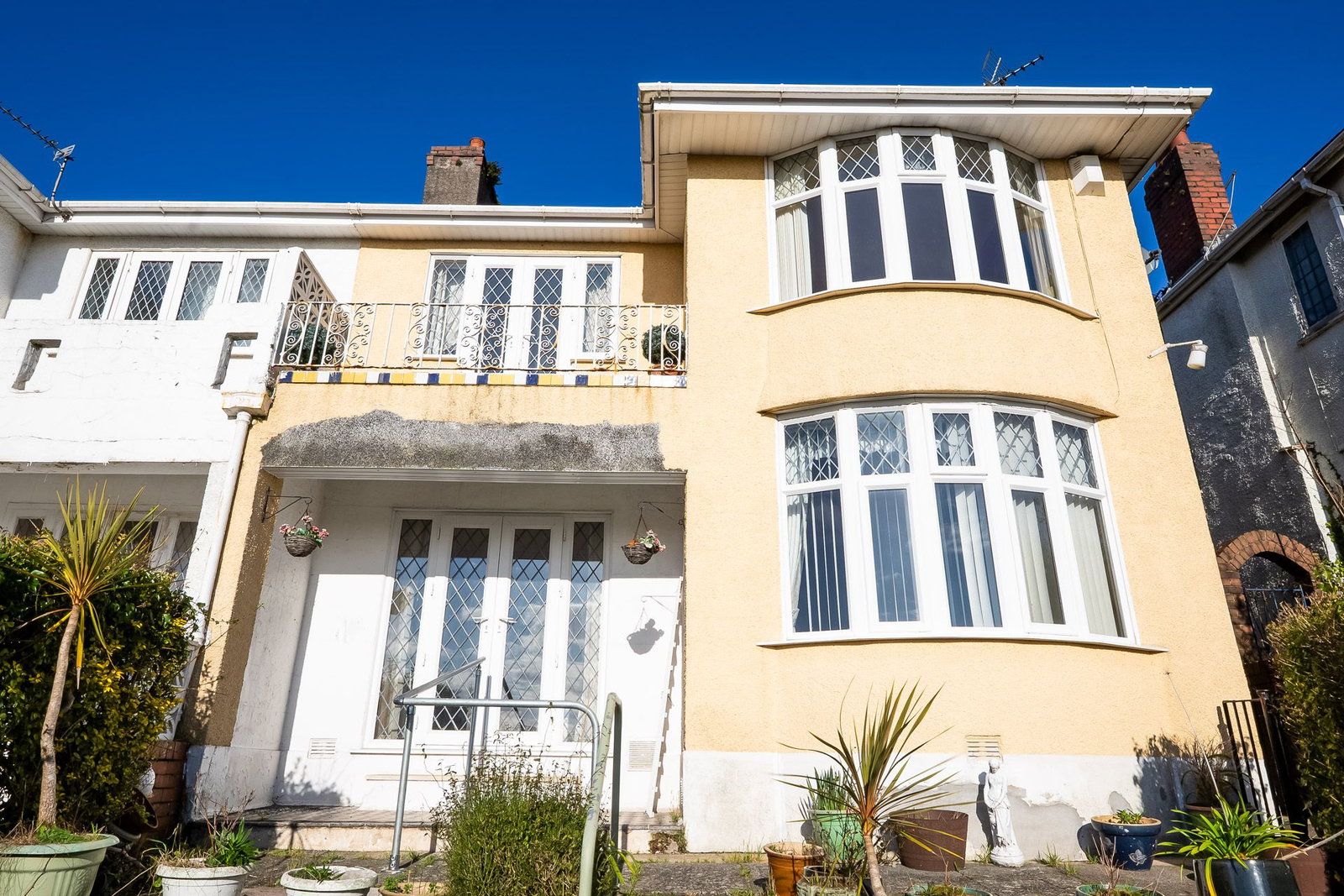 Semi Detached House in Swansea