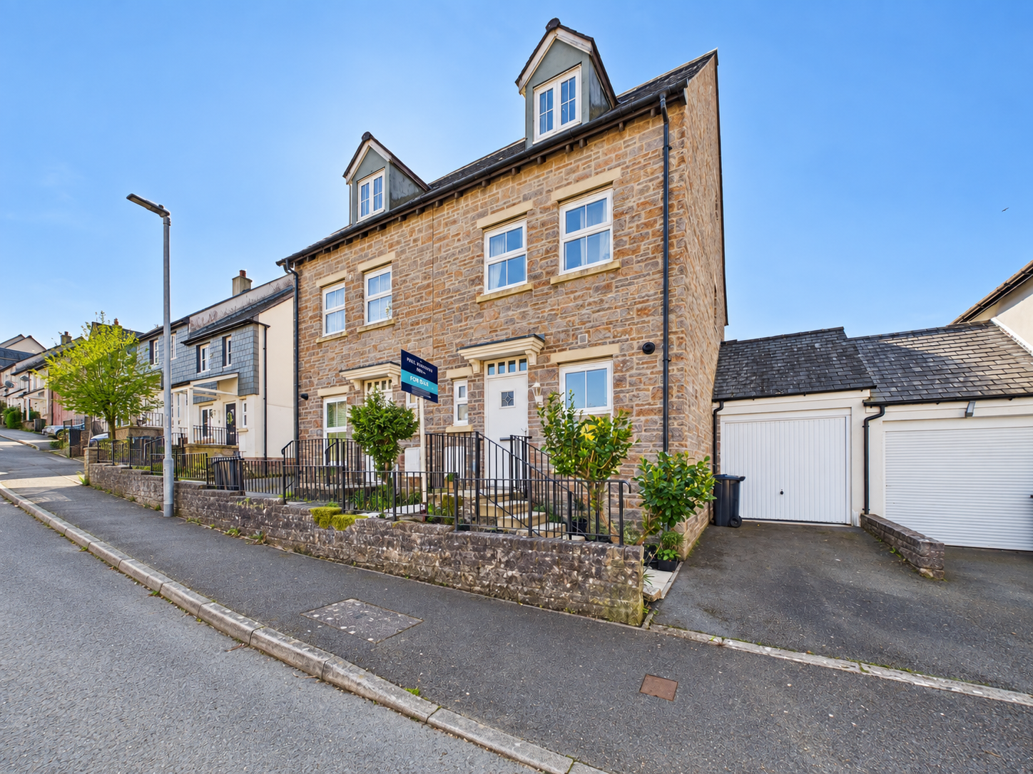 Semi Detached House for sale in Liskeard, Catchfrench Crescent, Liskeard