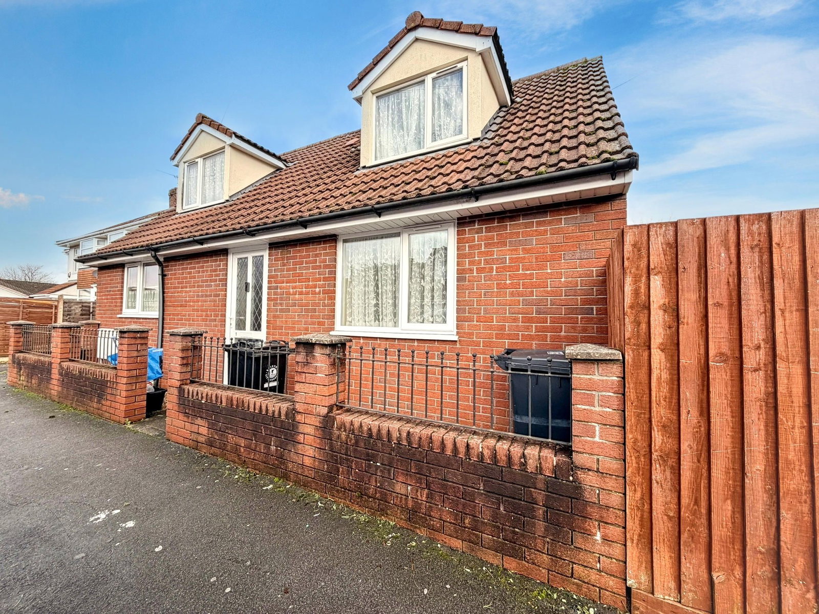 Semi Detached House in Bristol