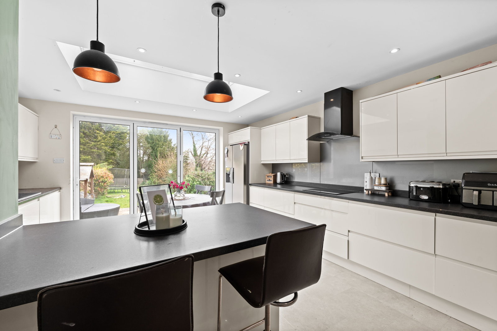 Detached House in South Croydon