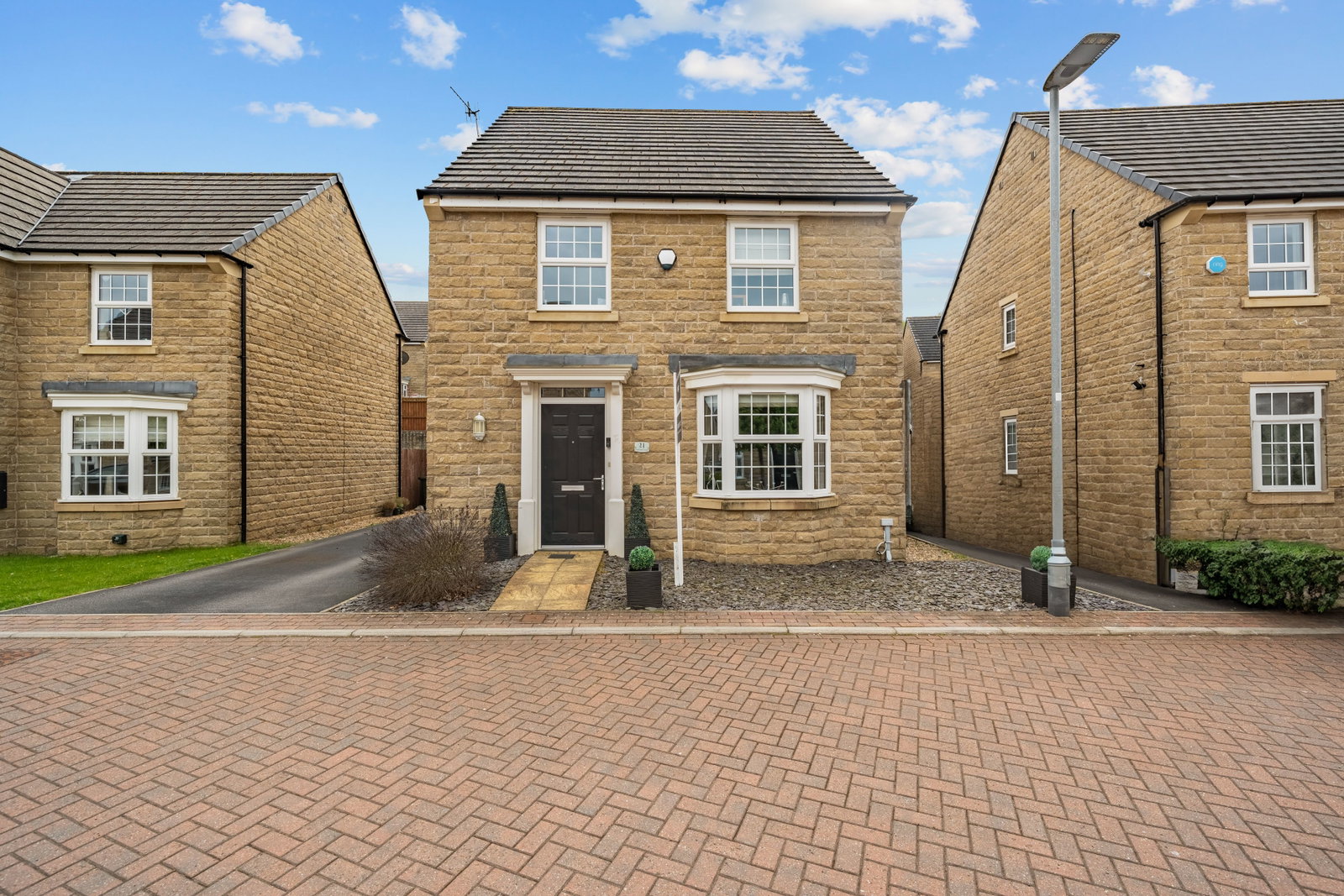 Detached House in Bradford