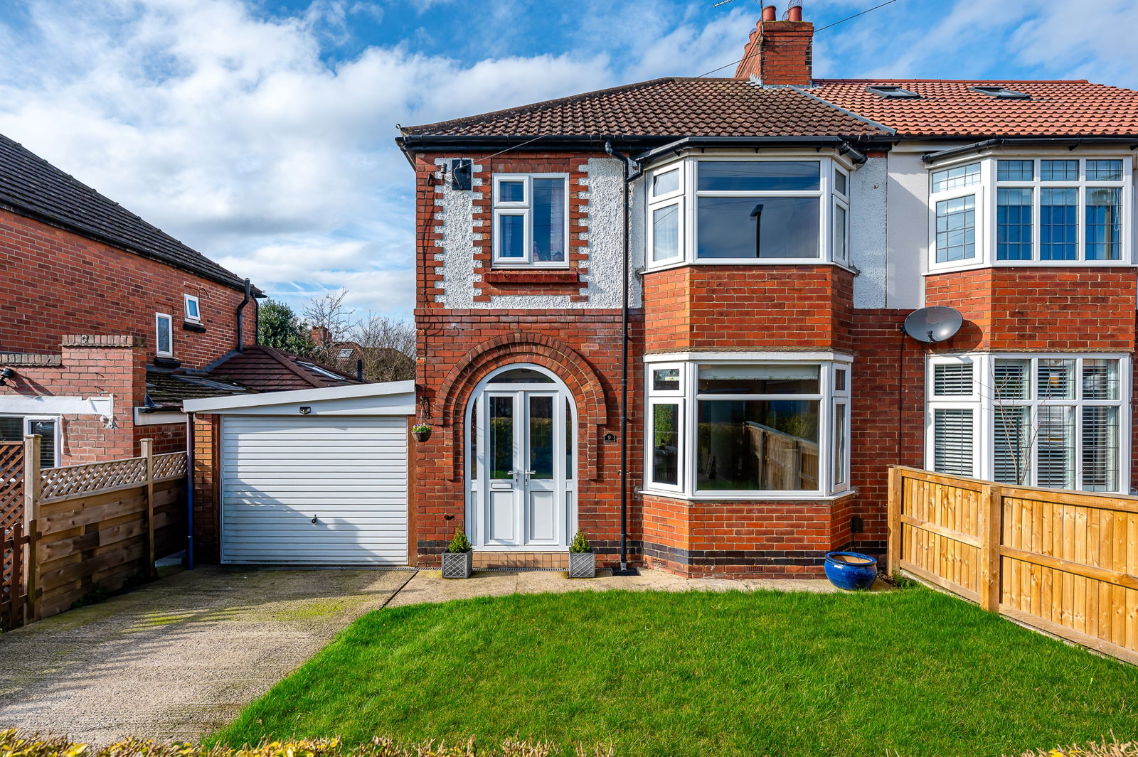 Semi Detached House in York