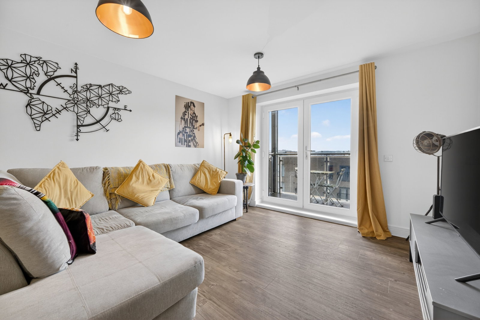 Flat in Cardiff
