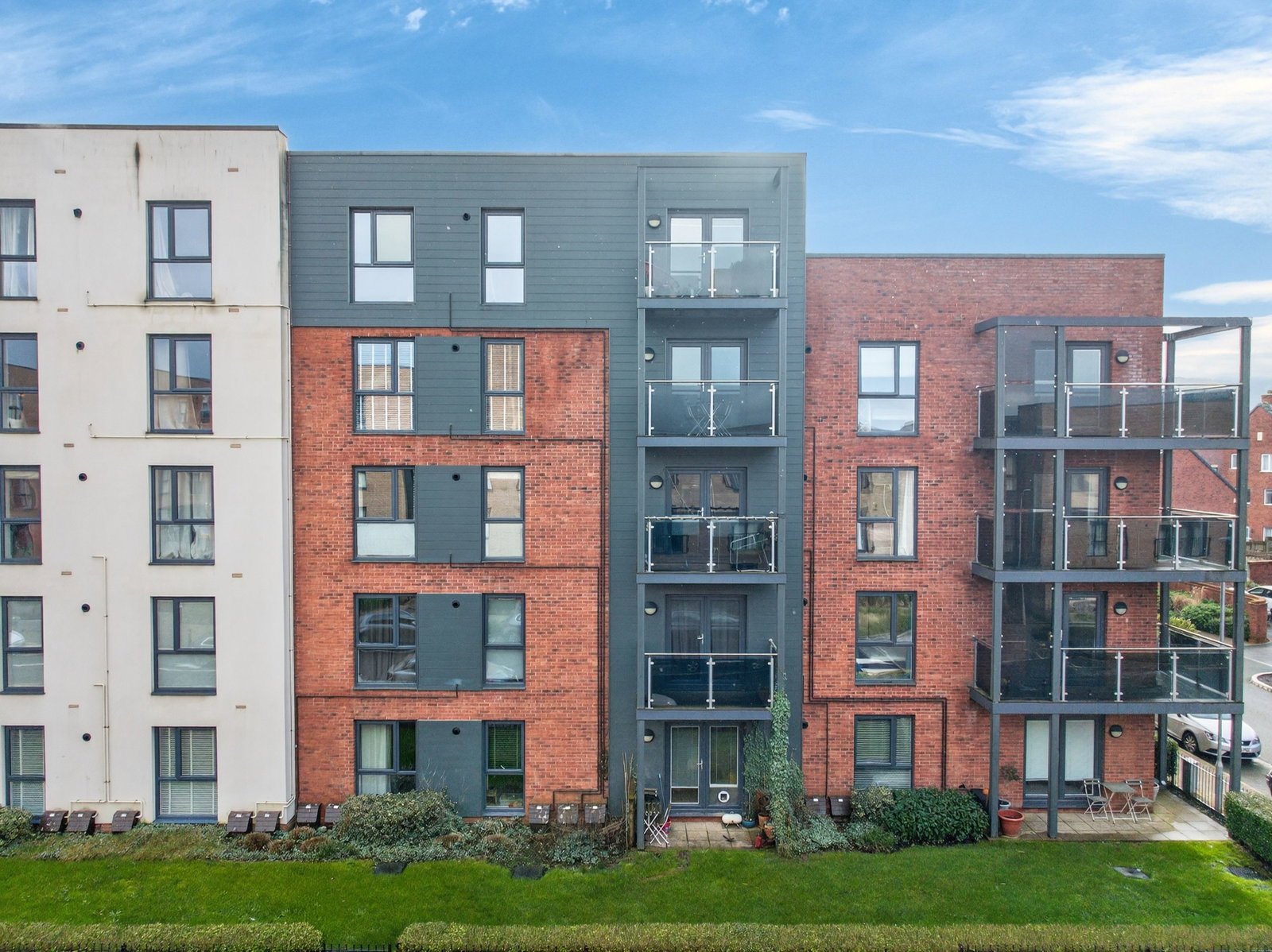 Flat in Cardiff