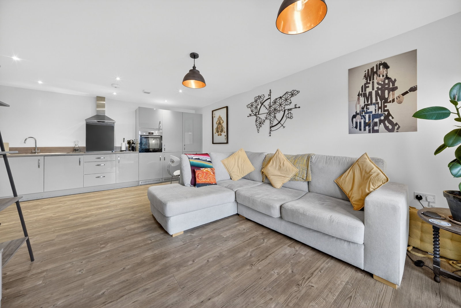 Flat in Cardiff
