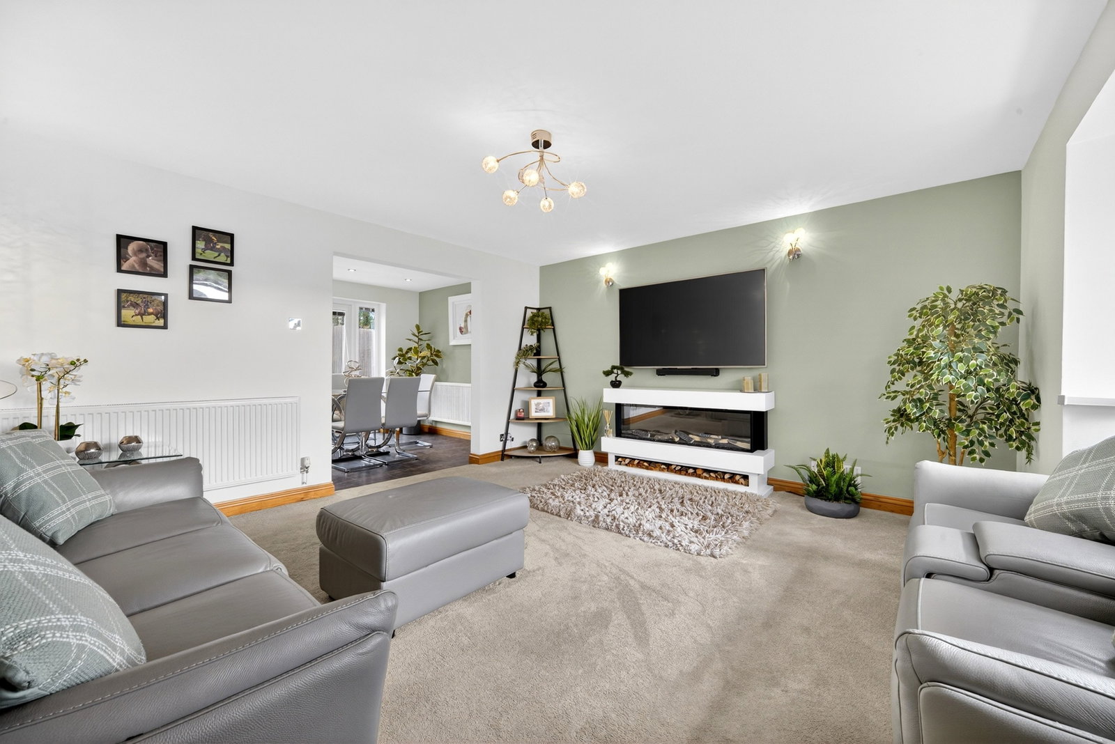 Detached House in Cardiff