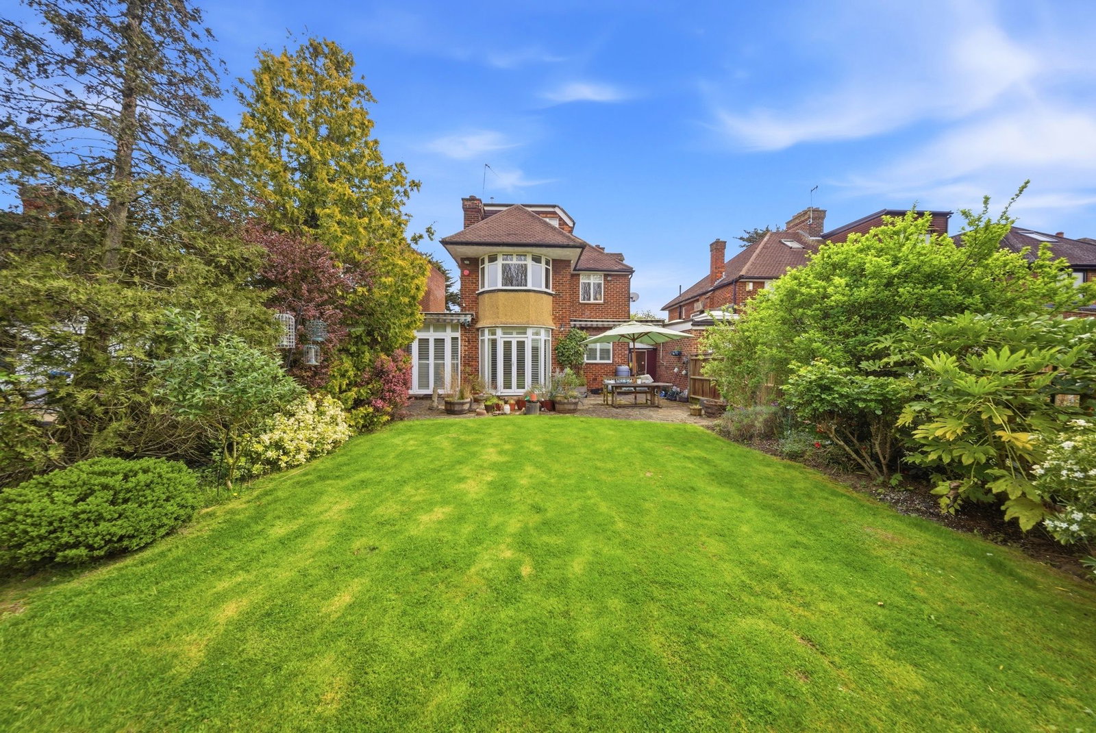 Link Detached House in London