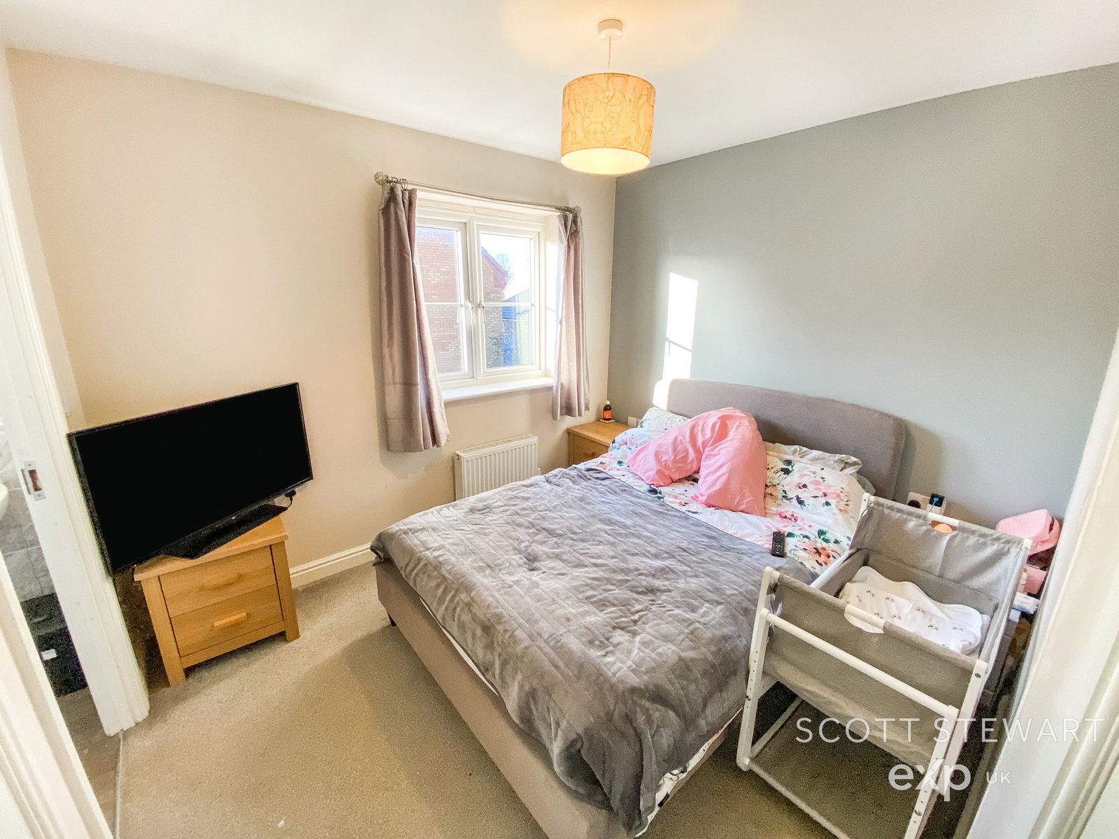 Semi Detached House in Peterborough