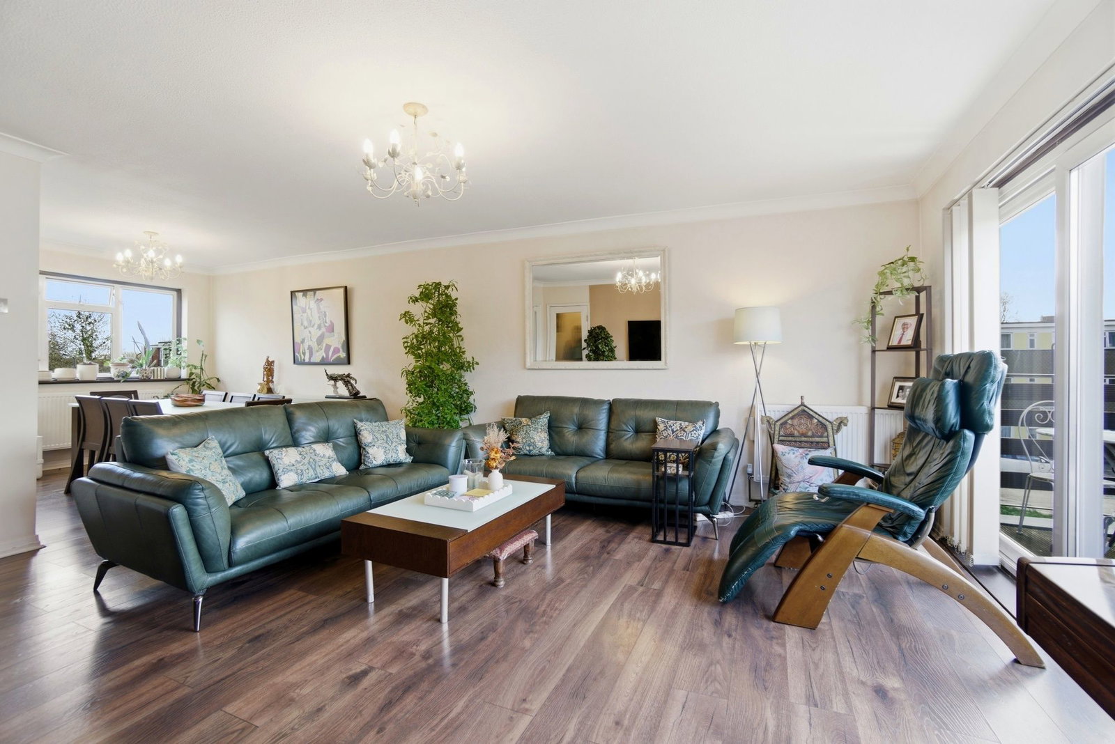 End Of Terrace House for sale in Wembley, The Leadings, Wembley HA9, 1356 m²