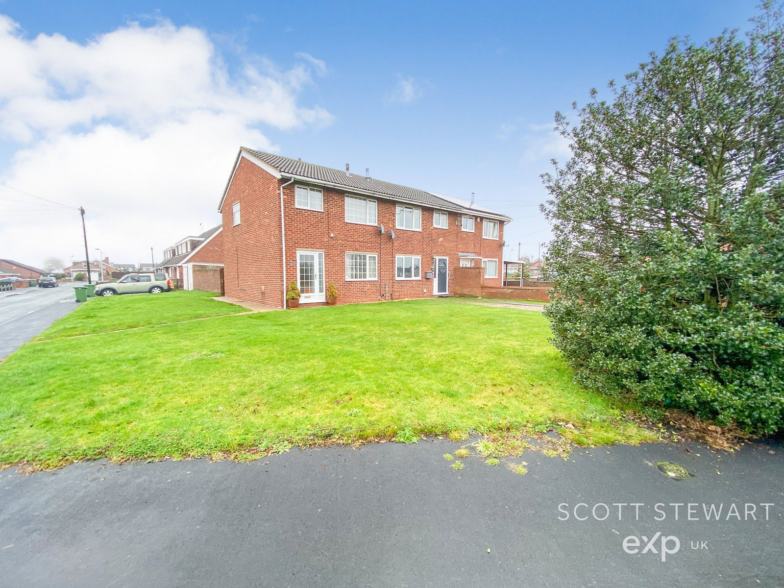 Semi Detached House in Peterborough