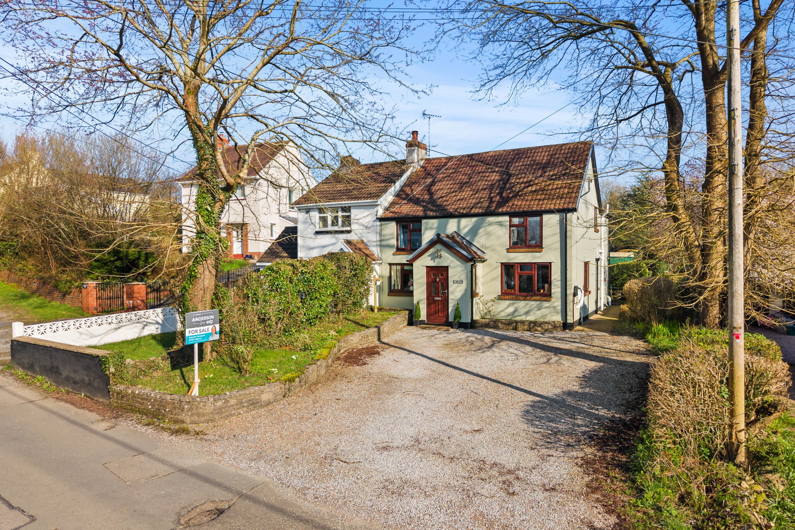 Semi Detached House in Swansea