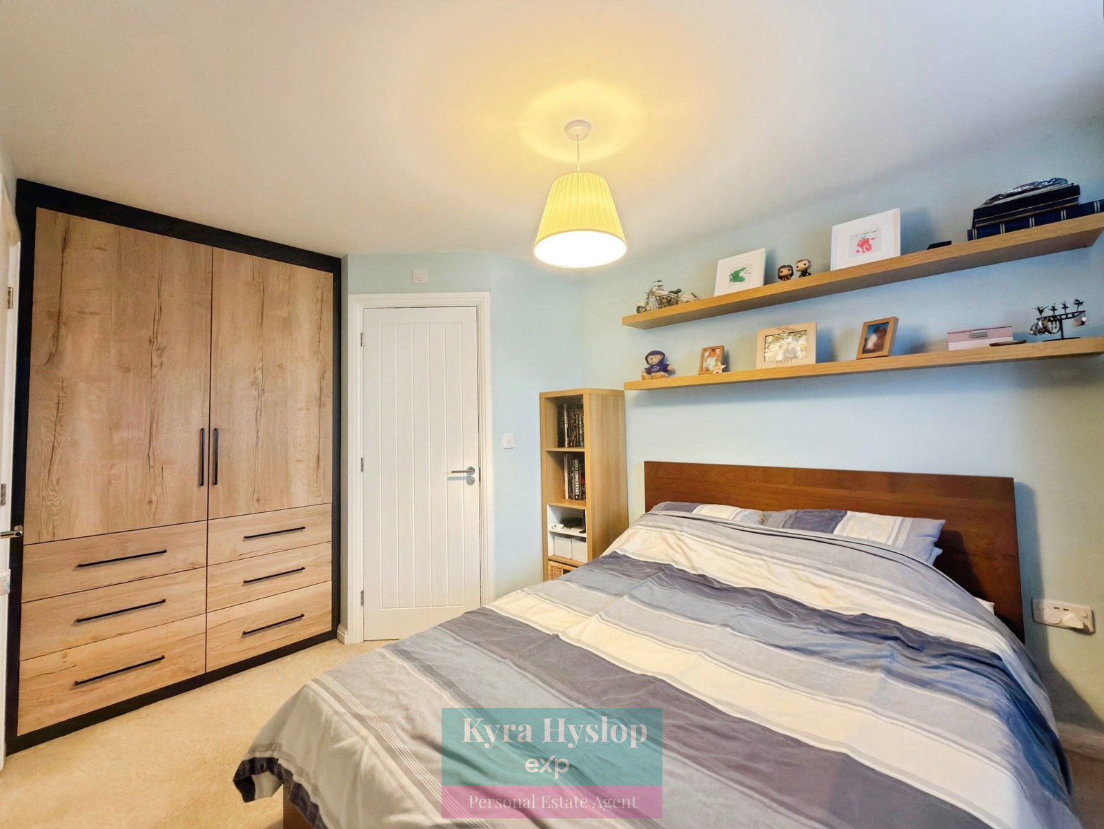 Semi Detached House for sale in Exeter, Cartland Rise, Exeter, EX1 3YT