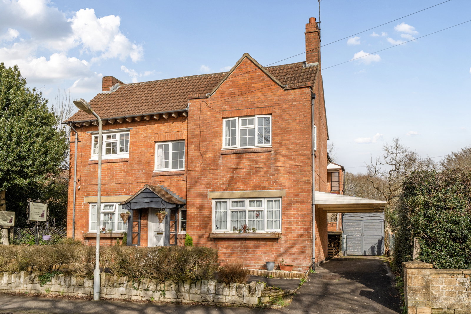 Detached House in Yeovil