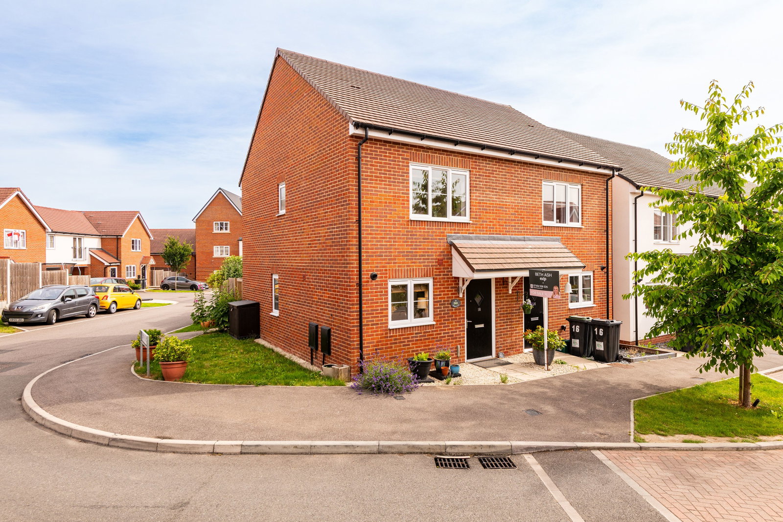 Semi Detached House in Rochester