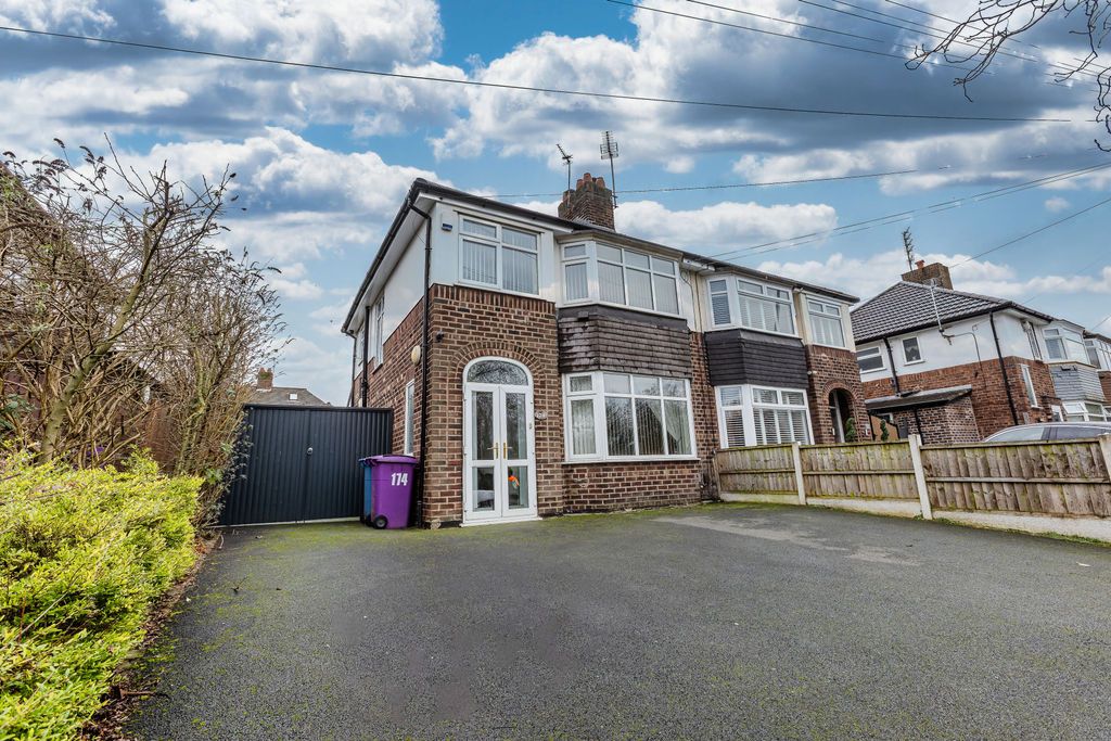 Semi Detached House in Liverpool